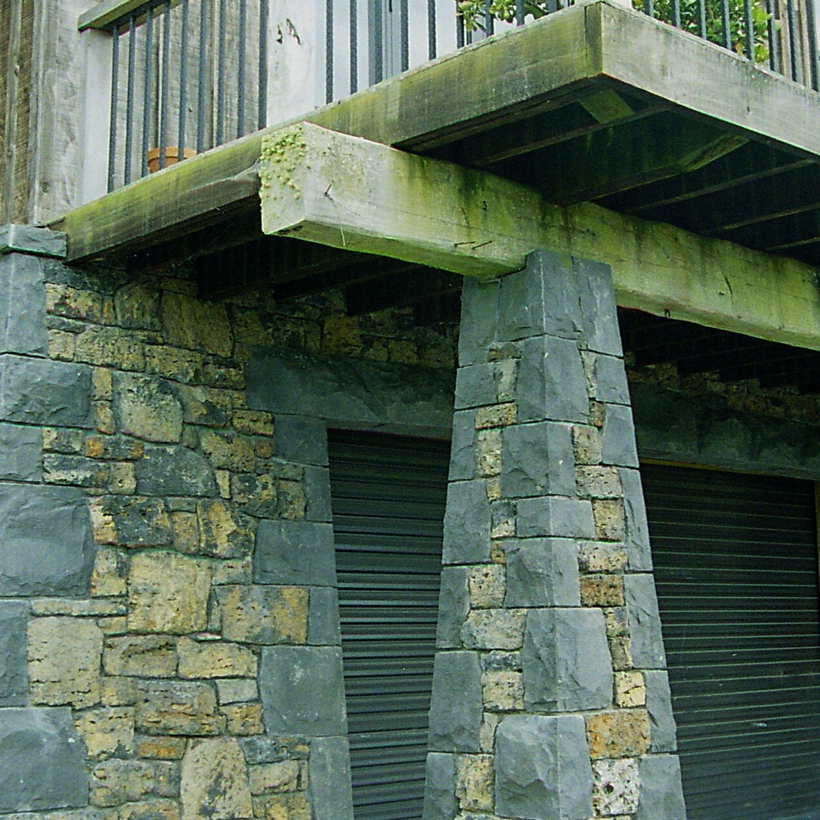 Stone Columns & Pillars gallery detail image