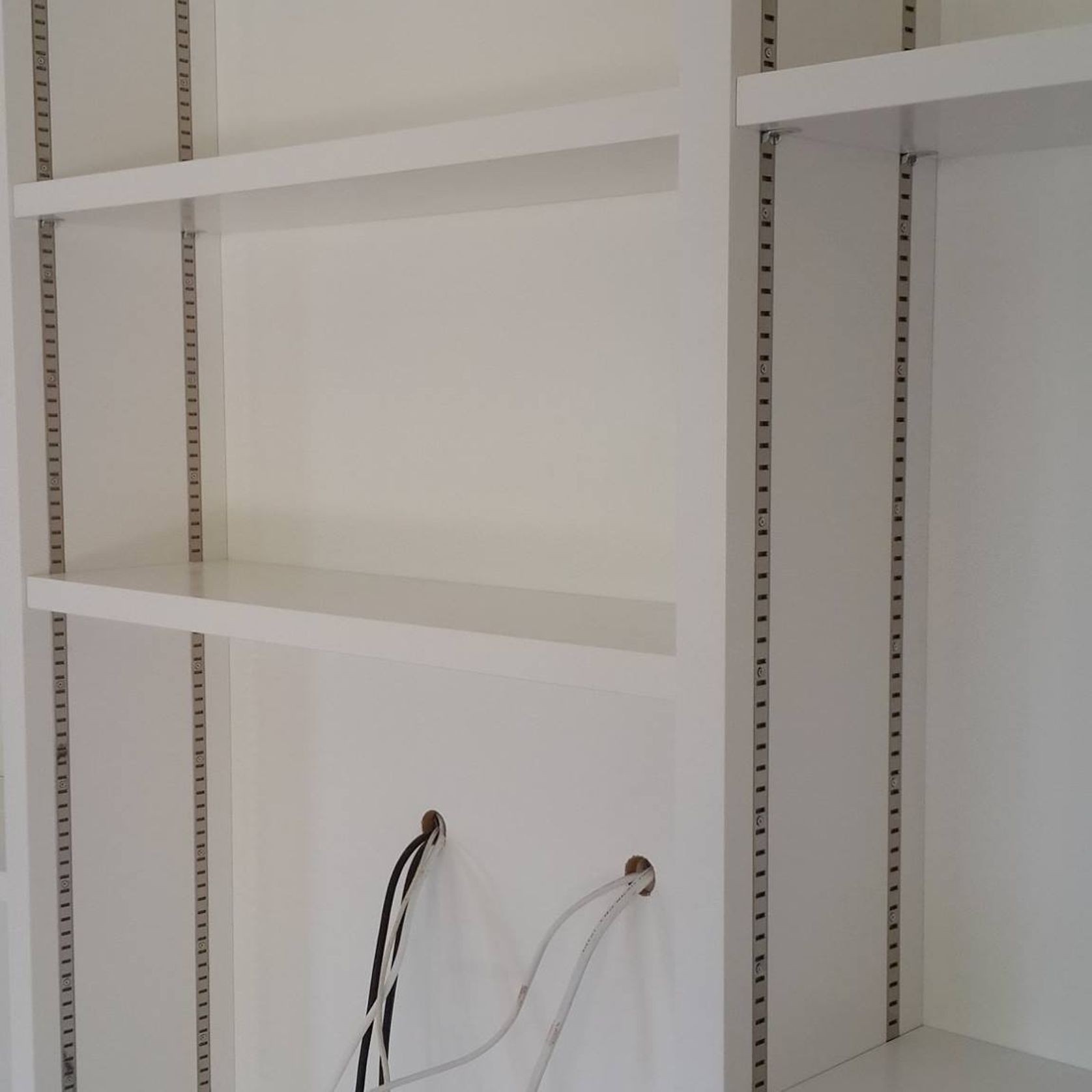 Custom Bookcases gallery detail image