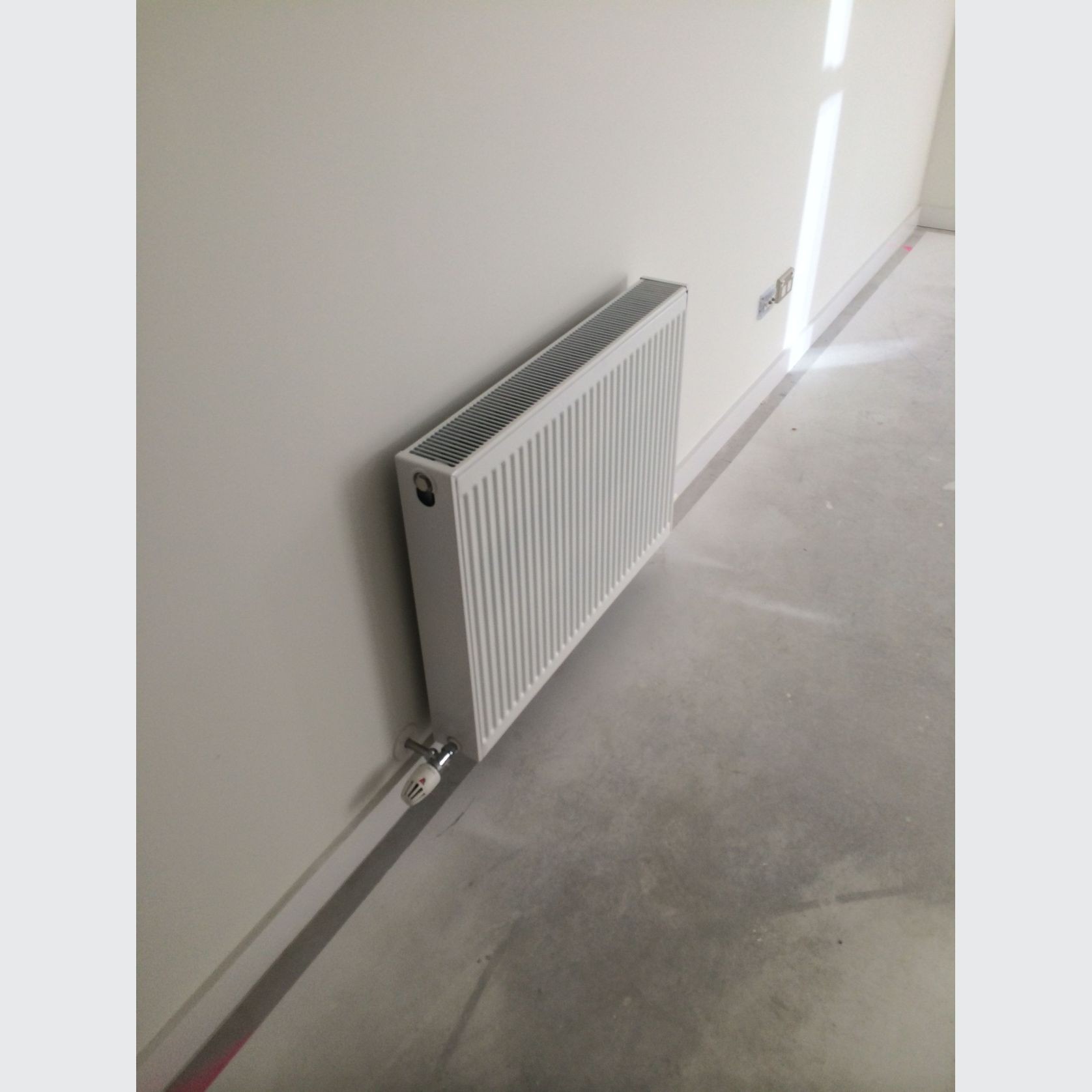 Compact Radiator gallery detail image