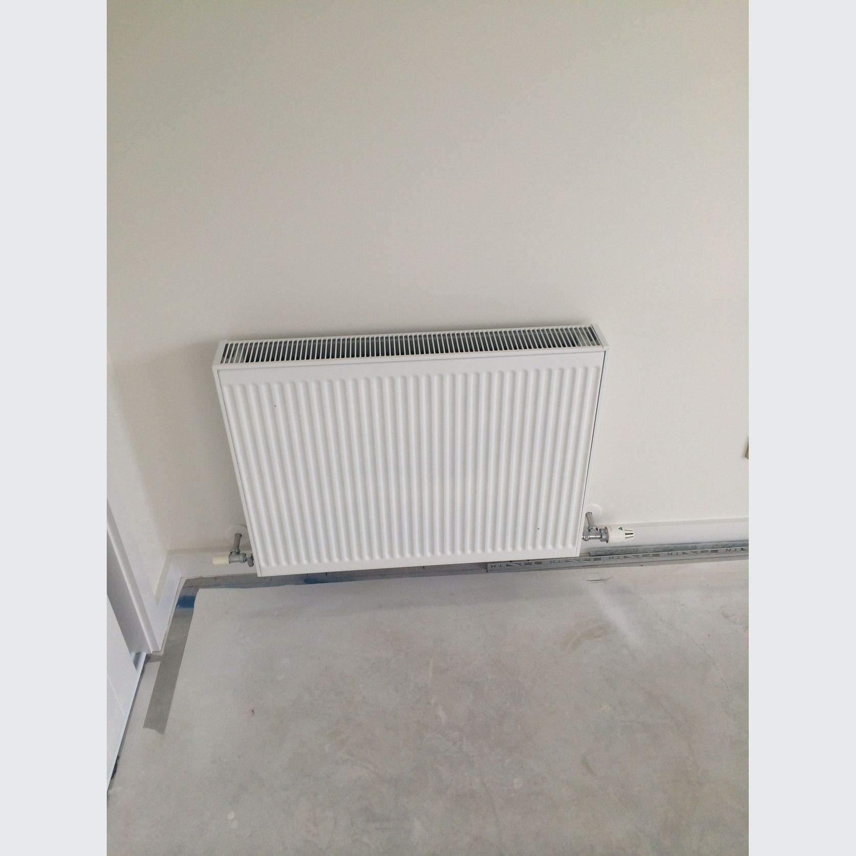 Compact Radiator gallery detail image