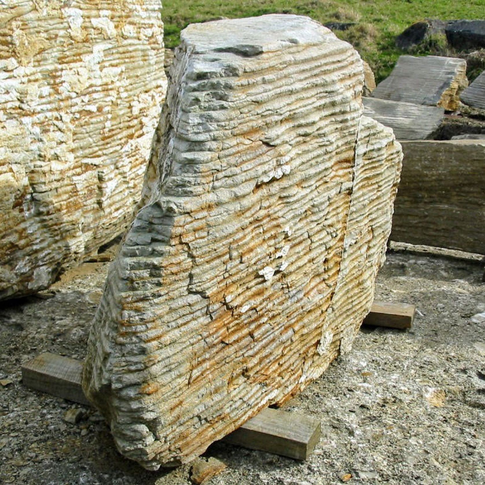 Paradise Stone Slabs and Feature Rocks gallery detail image