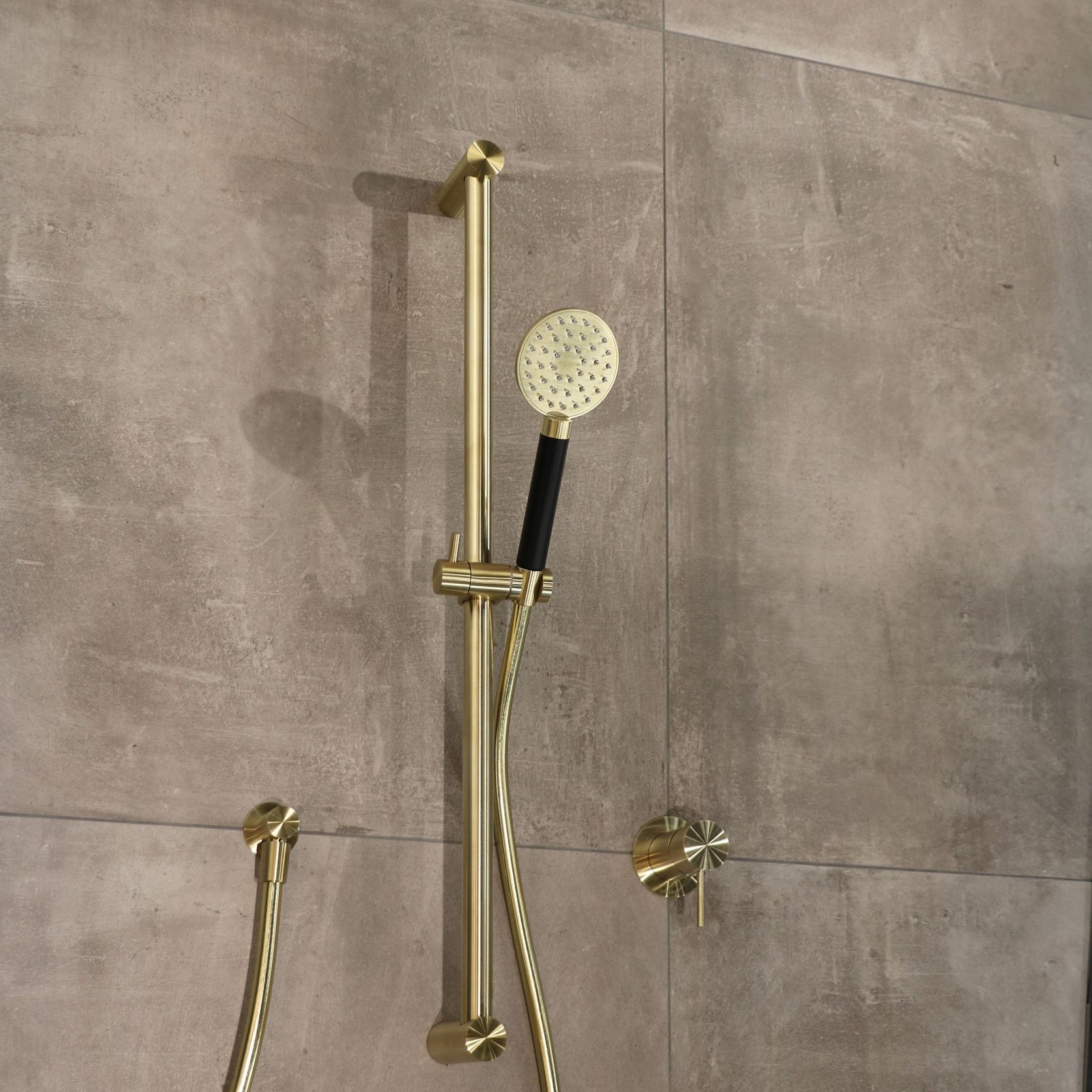 Oli 316 Round Slide Shower gallery detail image