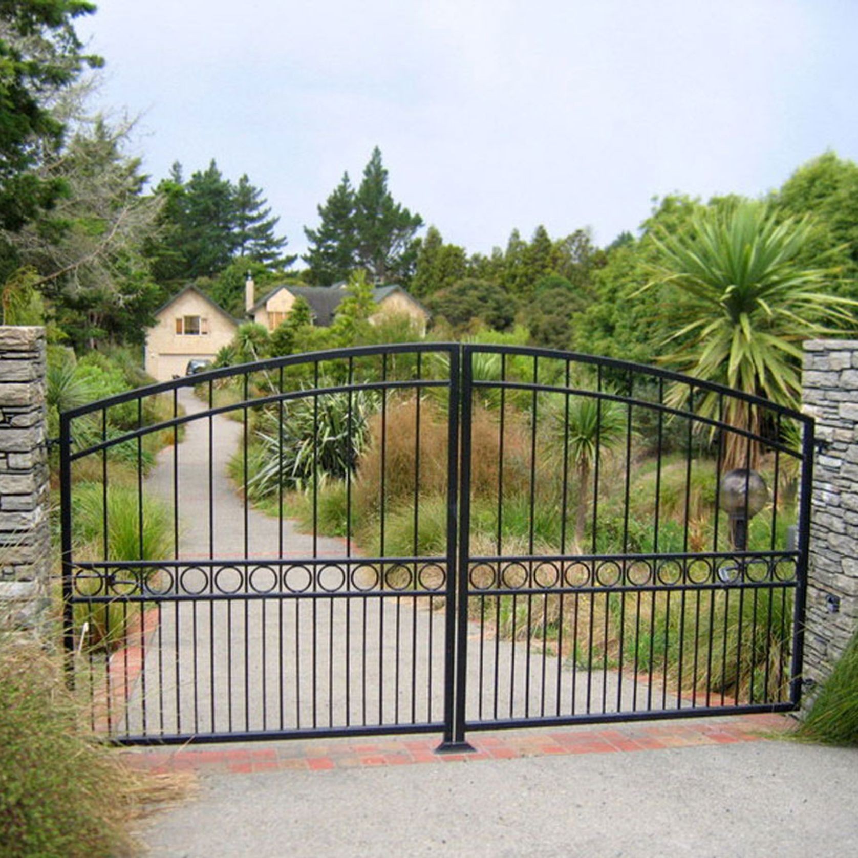 Paradise Stone Driveway Entrances and Fences gallery detail image