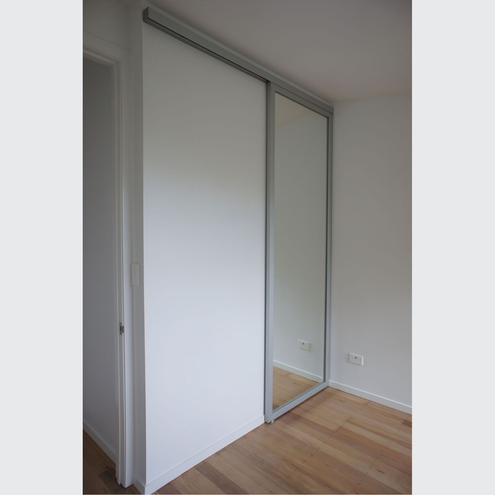 350 Series Wardrobe Sliding Doors gallery detail image