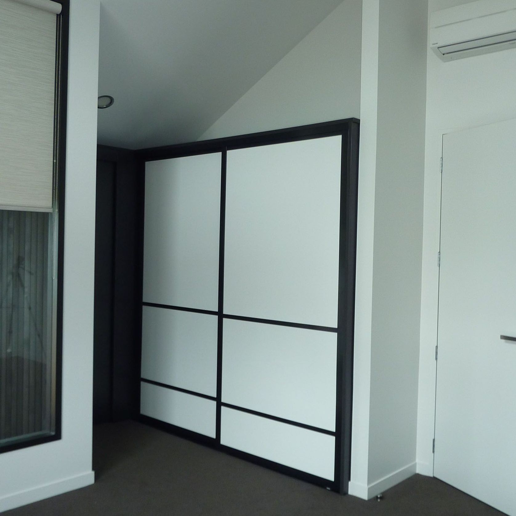 4200 Series Sliding Wardrobe Doors gallery detail image
