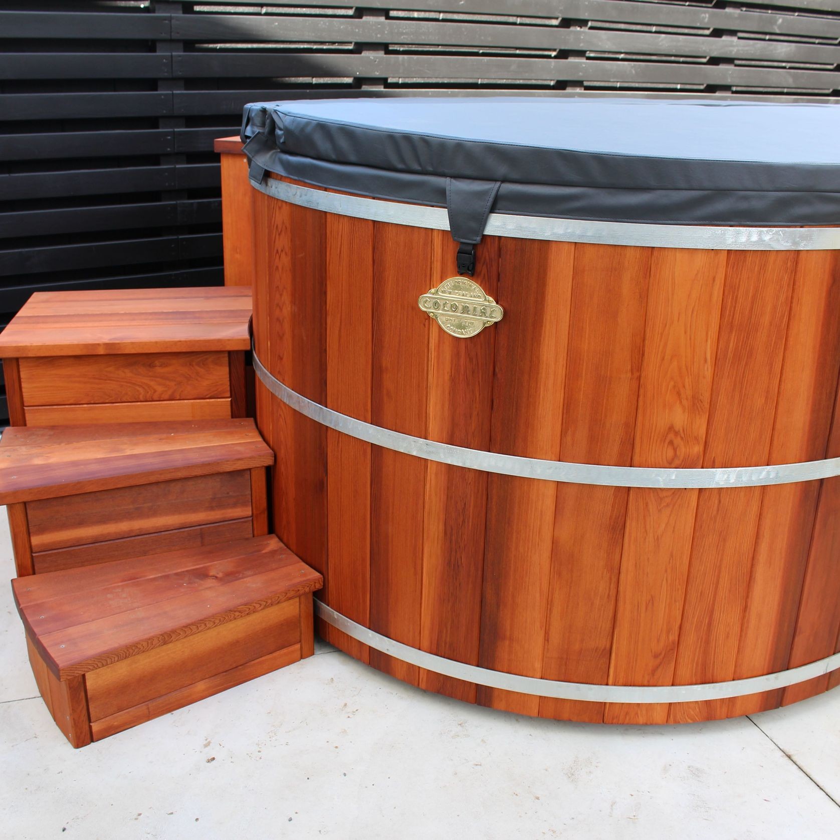6 Foot Cedar Hot Tub with Stairs ArchiPro NZ