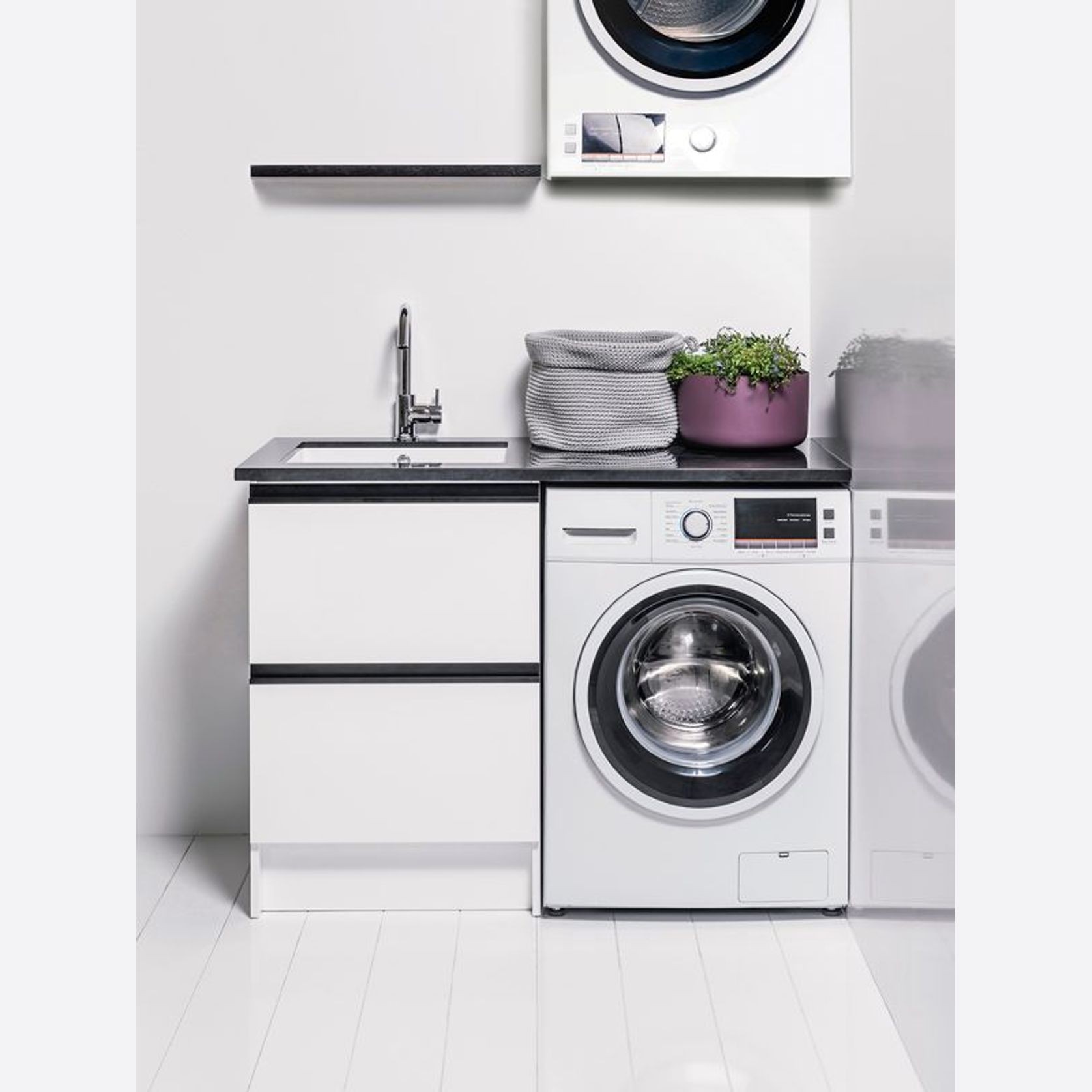 600 Laundry Cabinet gallery detail image