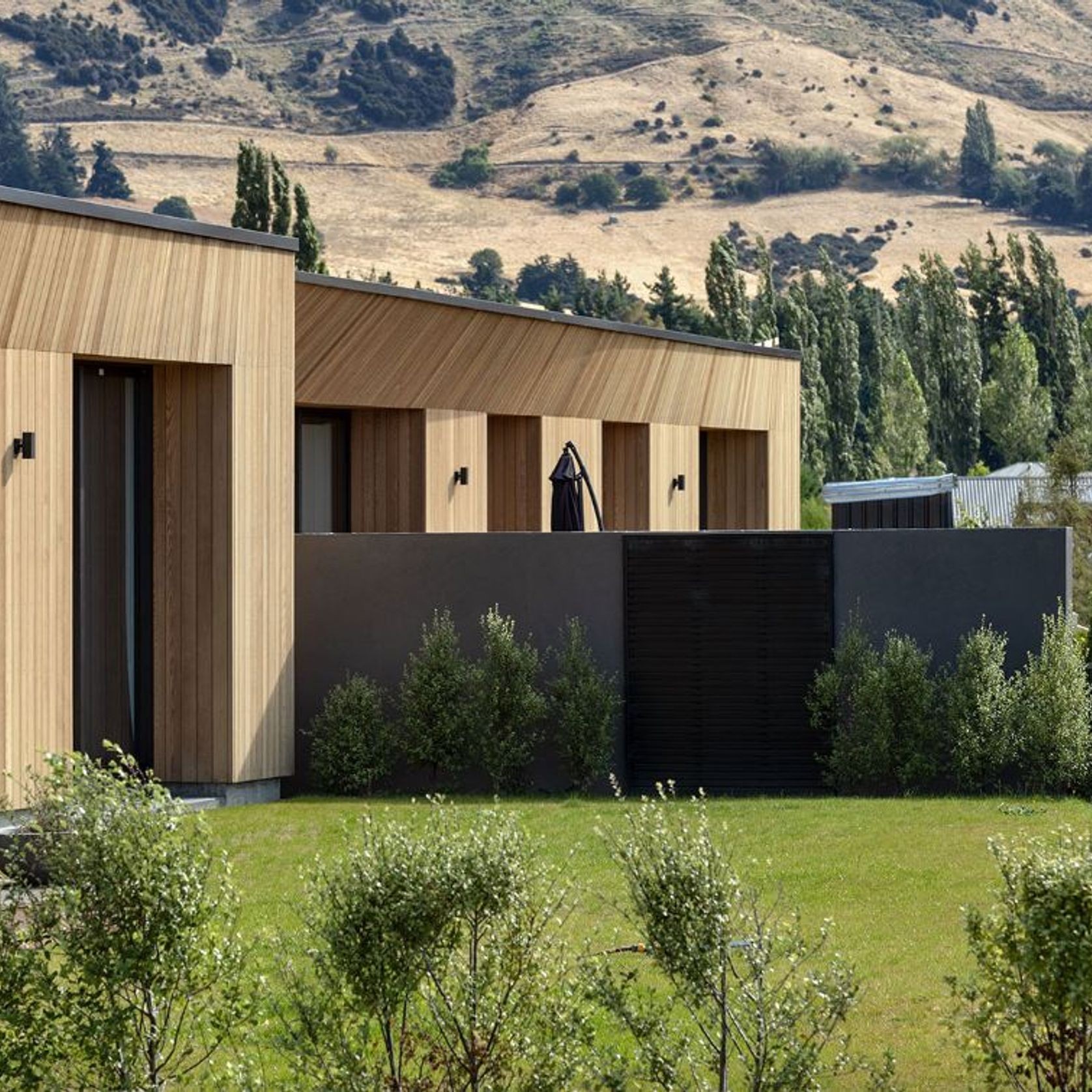 Vertical Shiplap Cedar Weatherboards gallery detail image