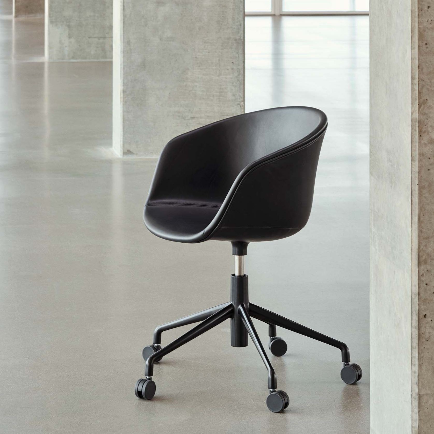 About A Chair AAC52 / AAC53 with gaslift by HAY gallery detail image