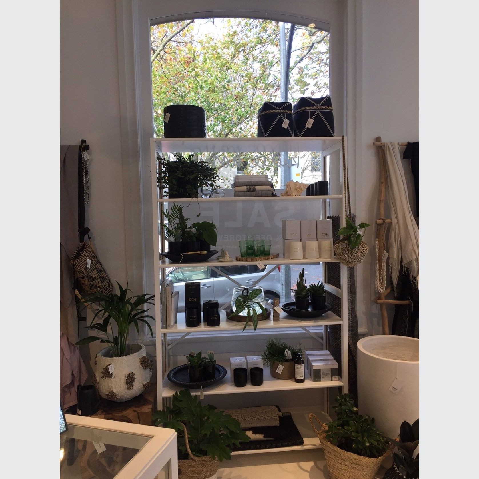 Retail Shelving gallery detail image