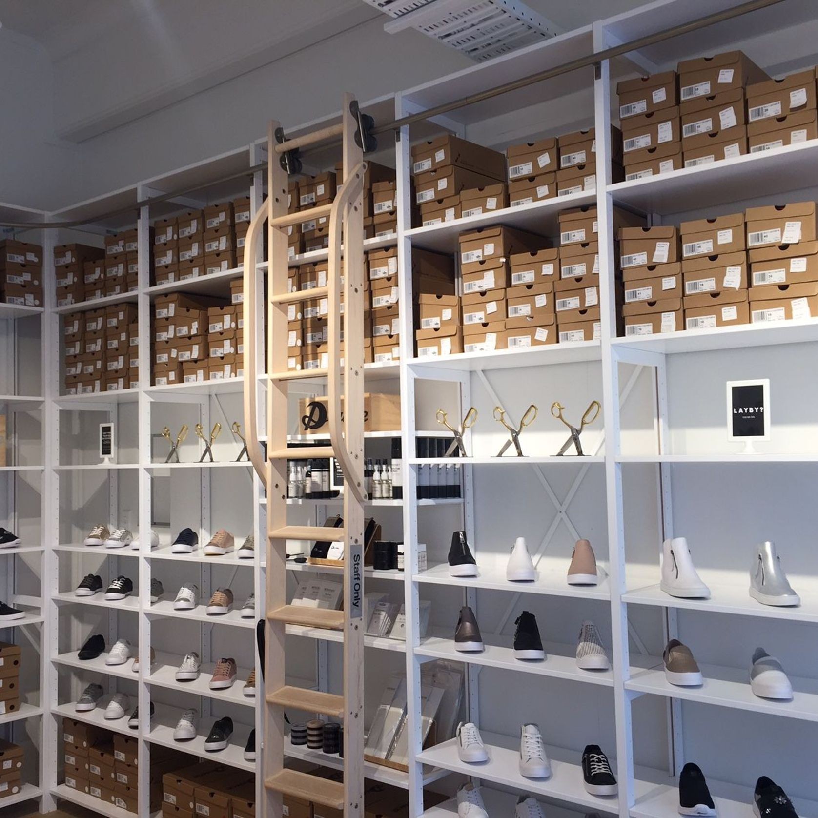 Retail Shelving gallery detail image