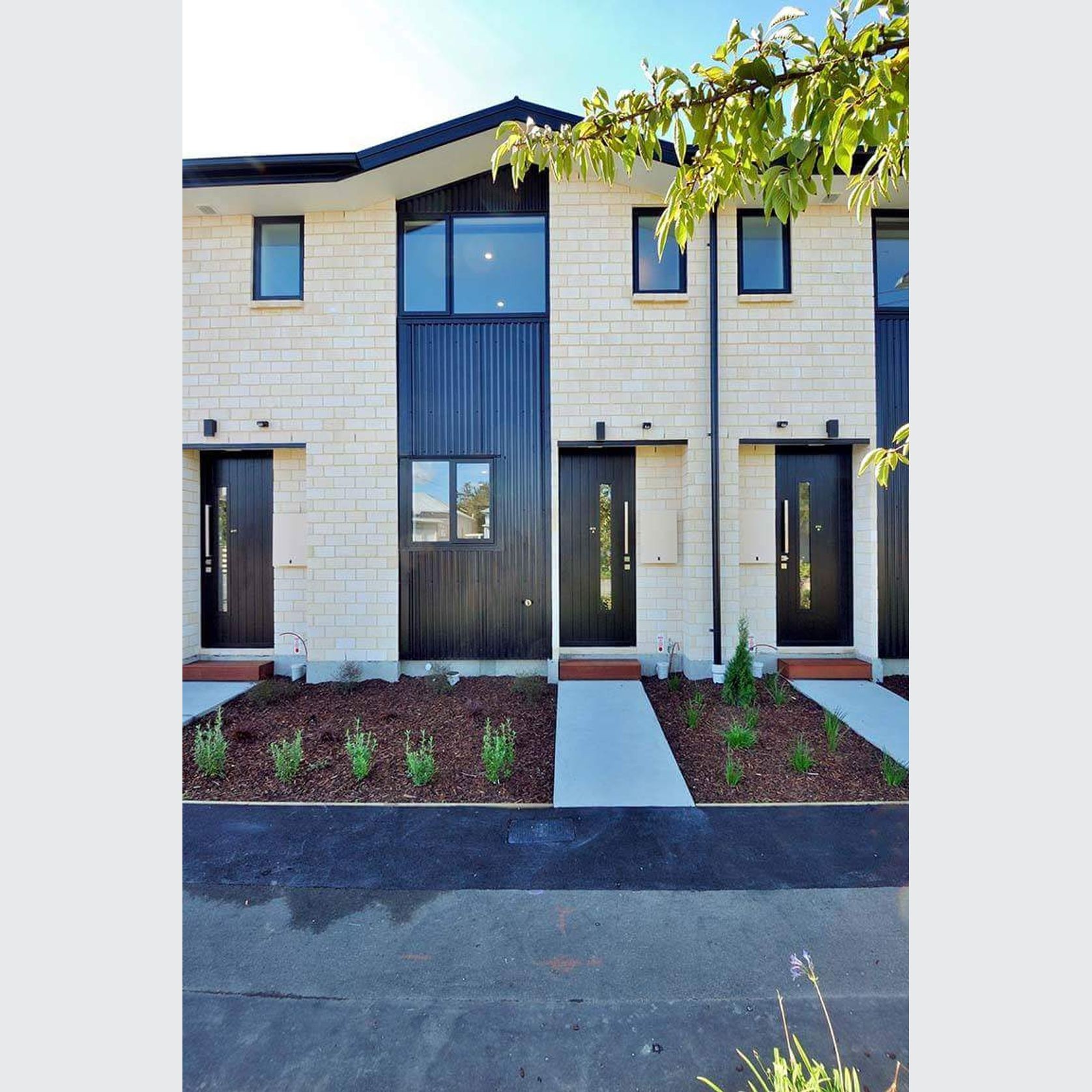 Parkwood Aluminium Entrance Doors gallery detail image