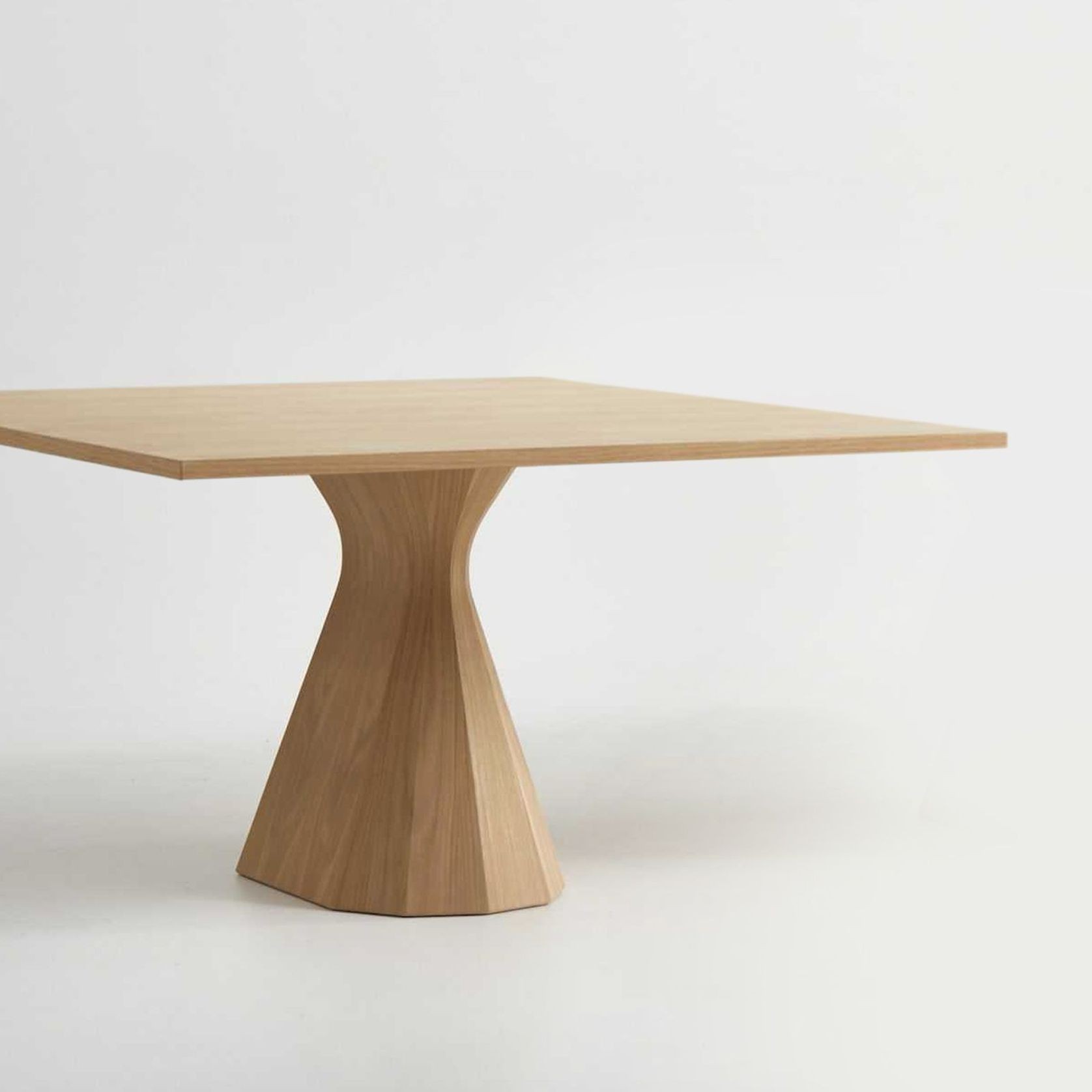 Ballerina Table gallery detail image