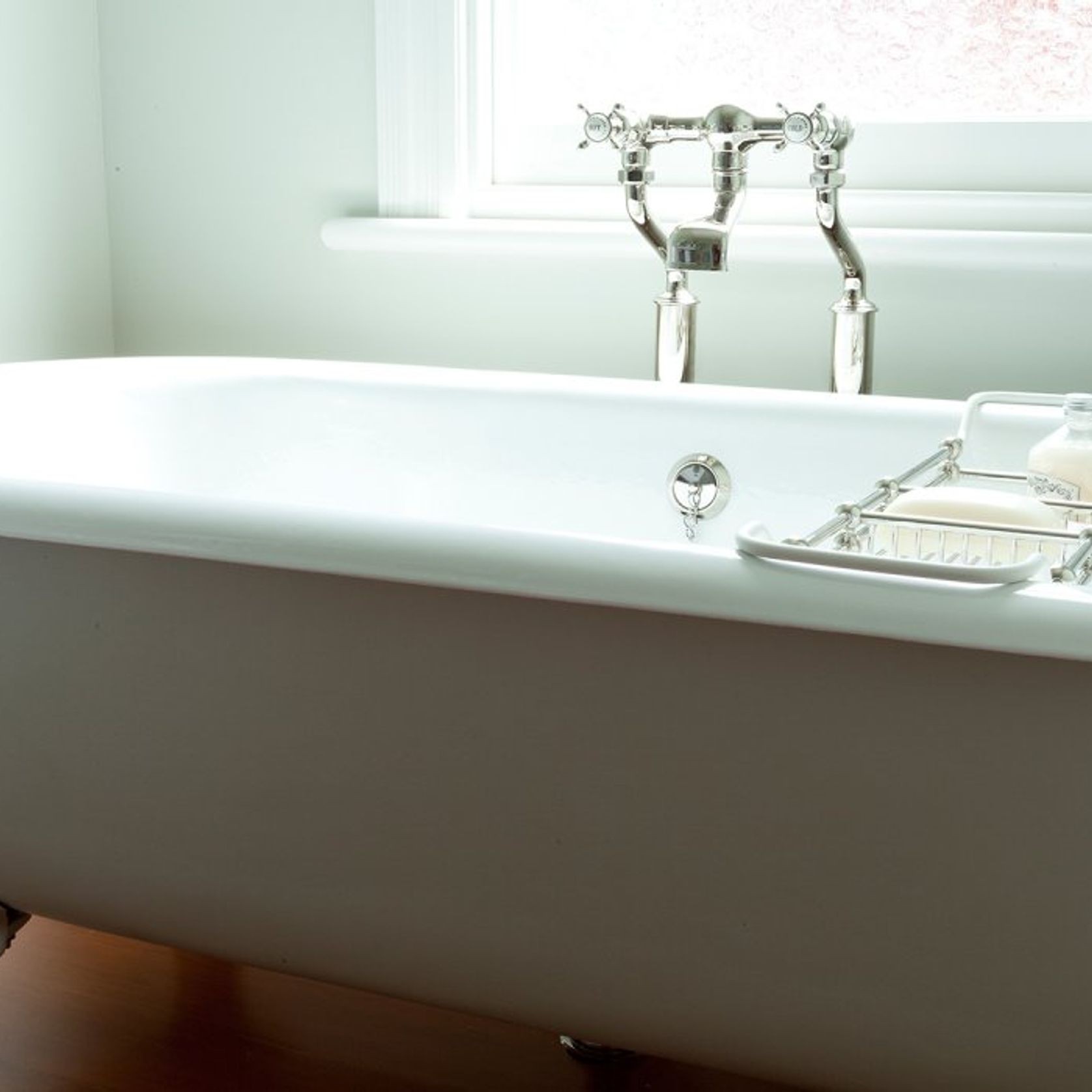 Bath Filler On Floorlegs With Levers gallery detail image