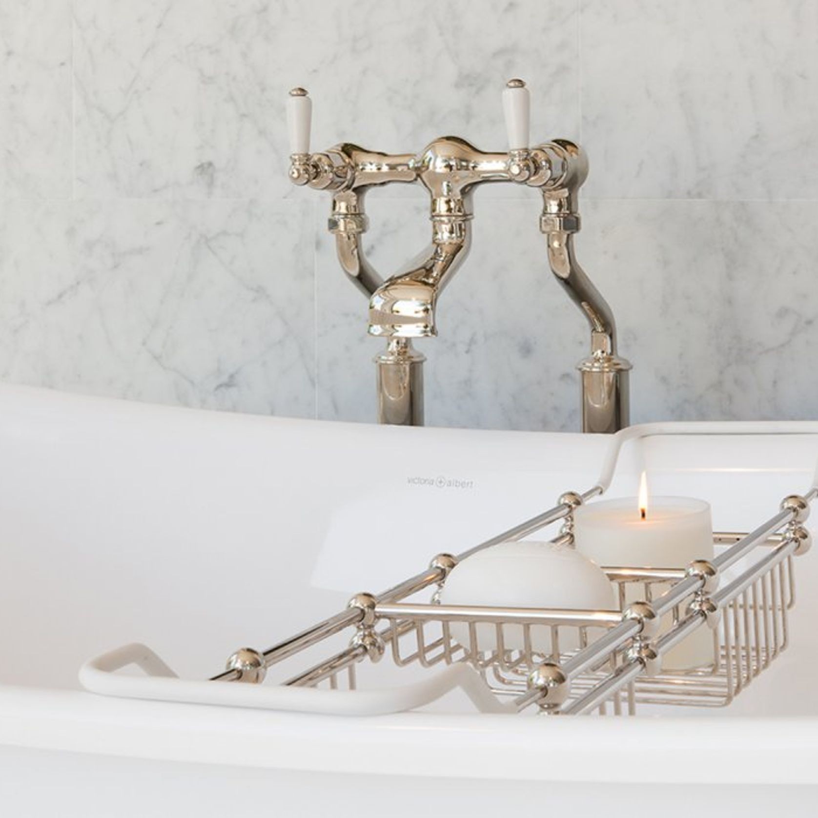 Bath Filler On Floorlegs With Levers gallery detail image