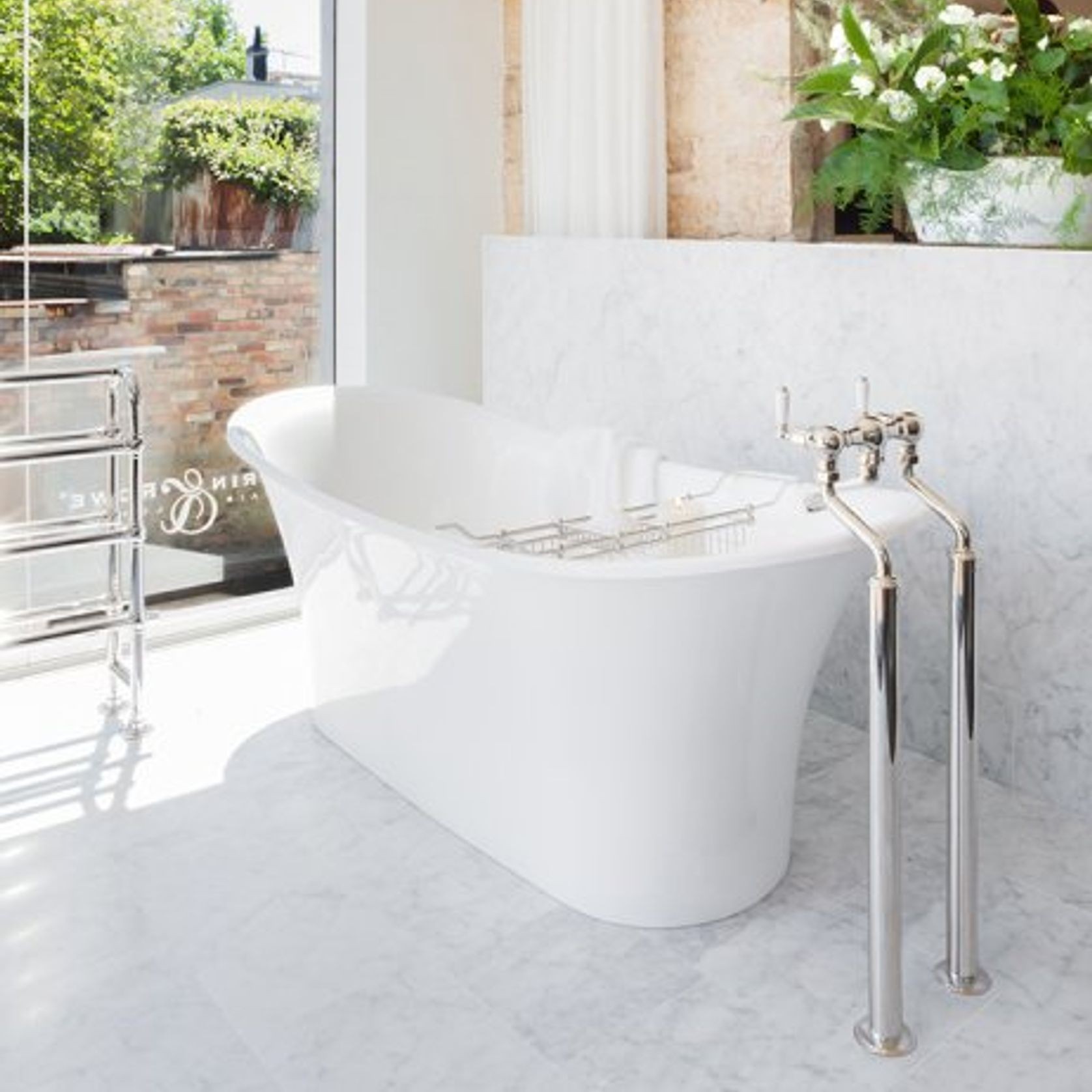 Bath Filler On Floorlegs With Levers gallery detail image