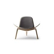 CH07 Shell Chair by Carl Hansen + Son gallery detail image