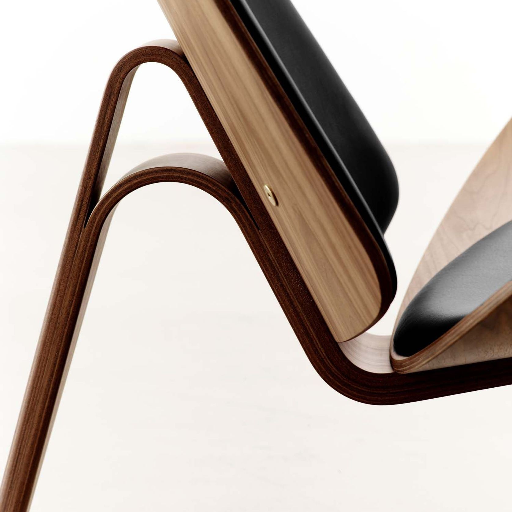 CH07 Shell Chair by Carl Hansen + Son gallery detail image