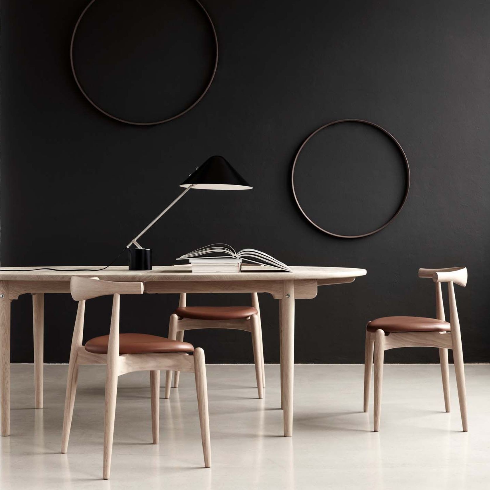 CH20 Elbow Chair by Carl Hansen + Son gallery detail image