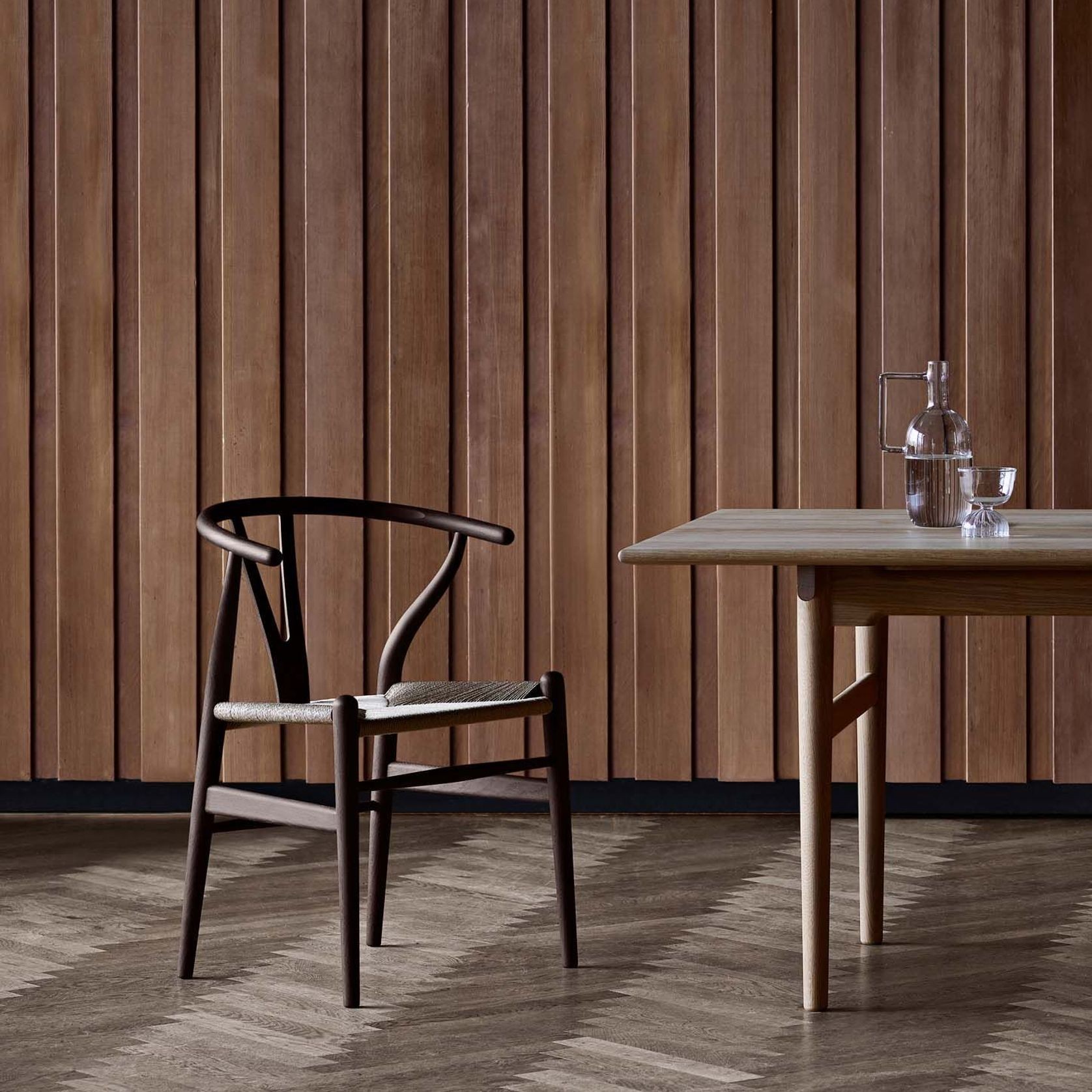 CH24 Wishbone Chair by Carl Hansen + Son gallery detail image