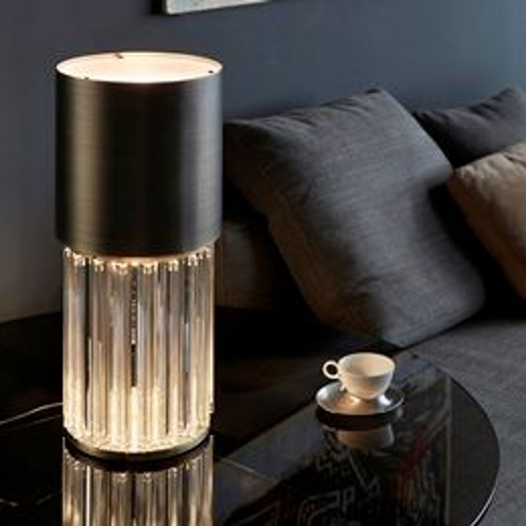 Chic Table Lamp gallery detail image