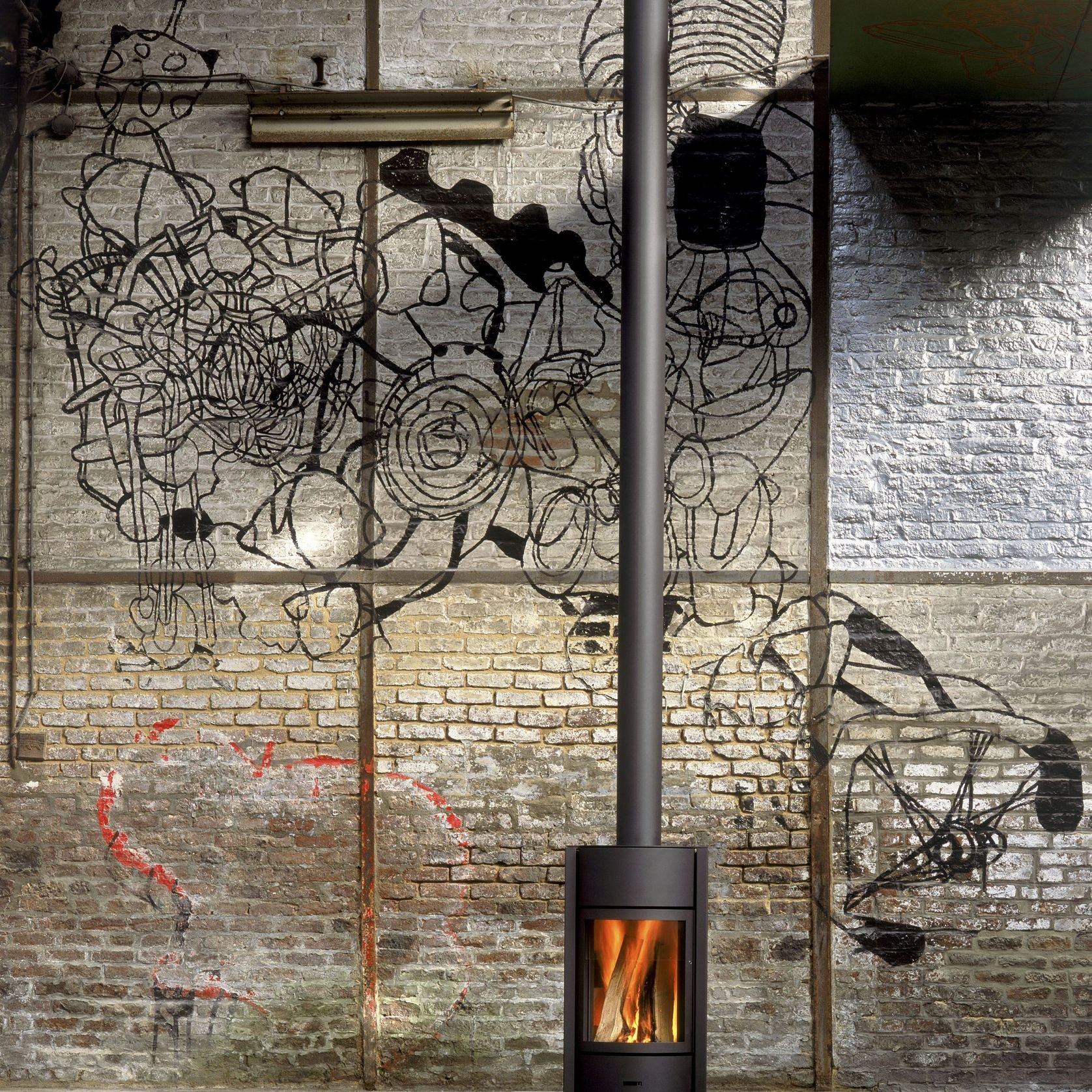 Stûv 30 Freestanding 3 in 1 Wood Fireplace gallery detail image