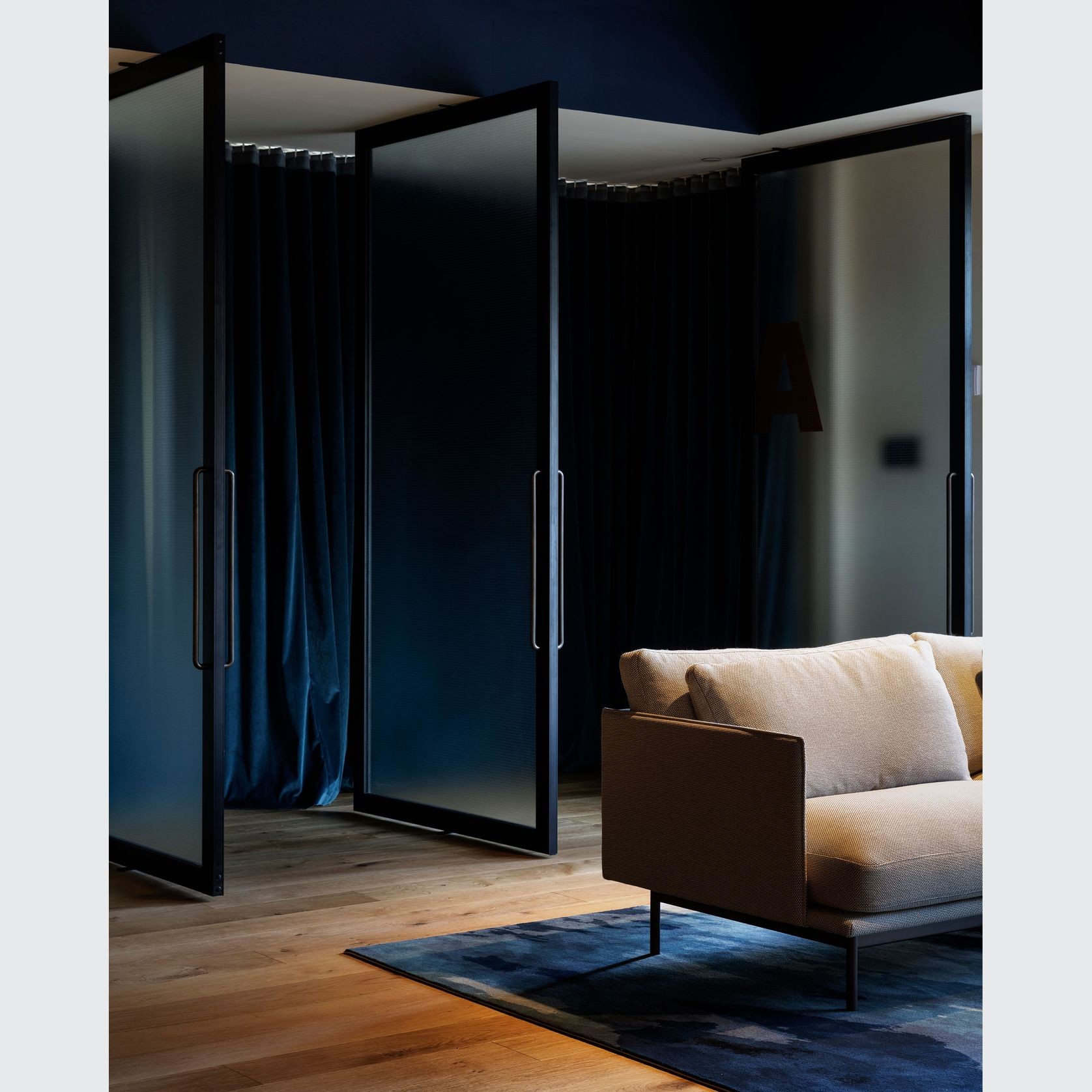 HB2200 Series D Pull Handles gallery detail image