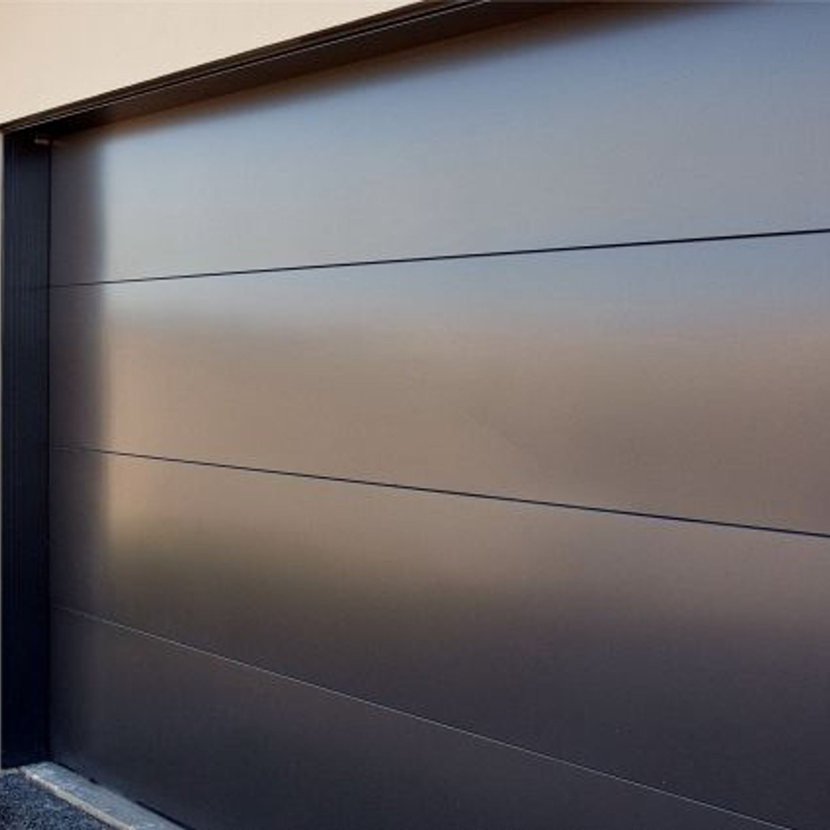 Dominator Sierra Garage Doors gallery detail image