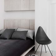 Drop Chair by Fritz Hansen gallery detail image