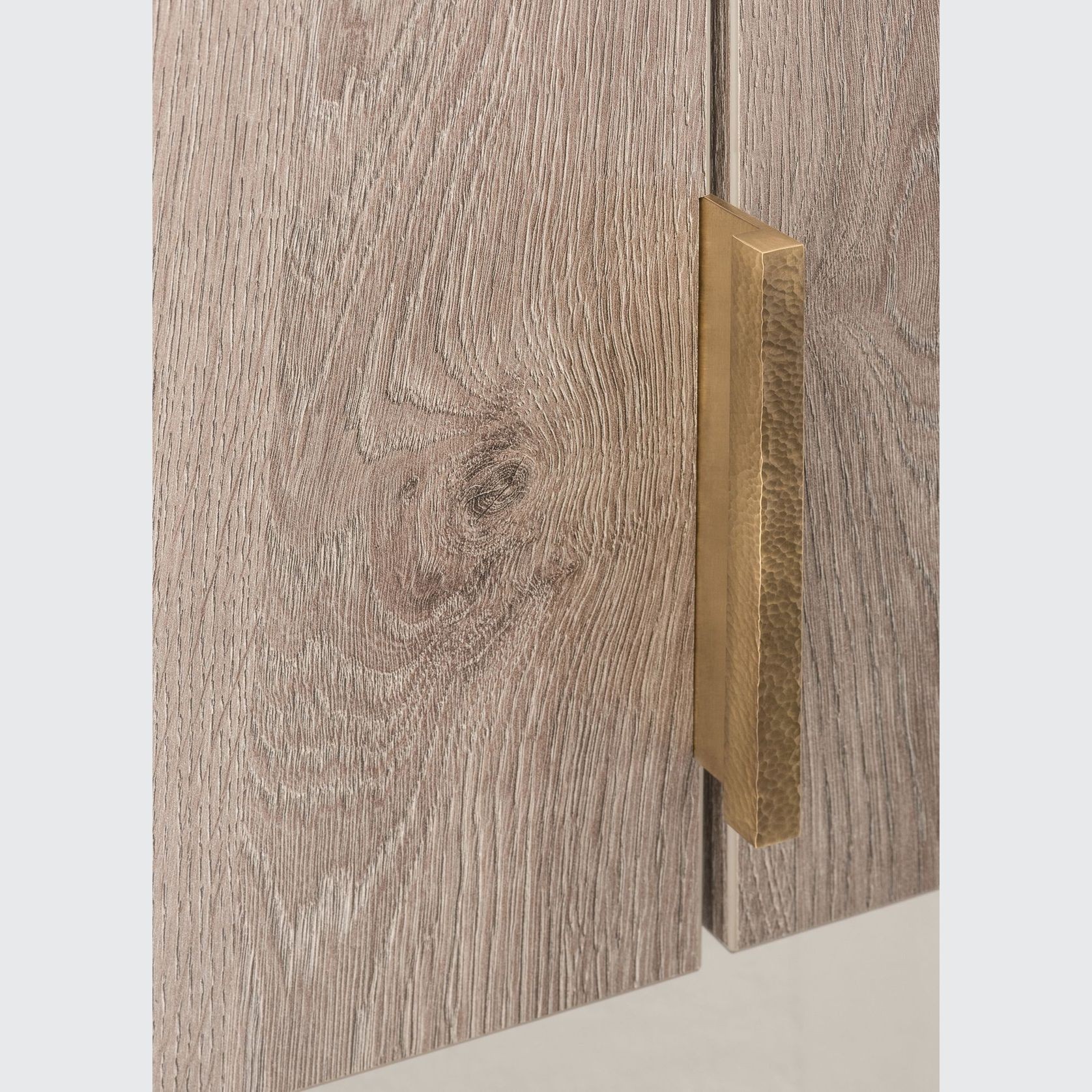 Joseph Giles Edge Pull Handle Collection gallery detail image