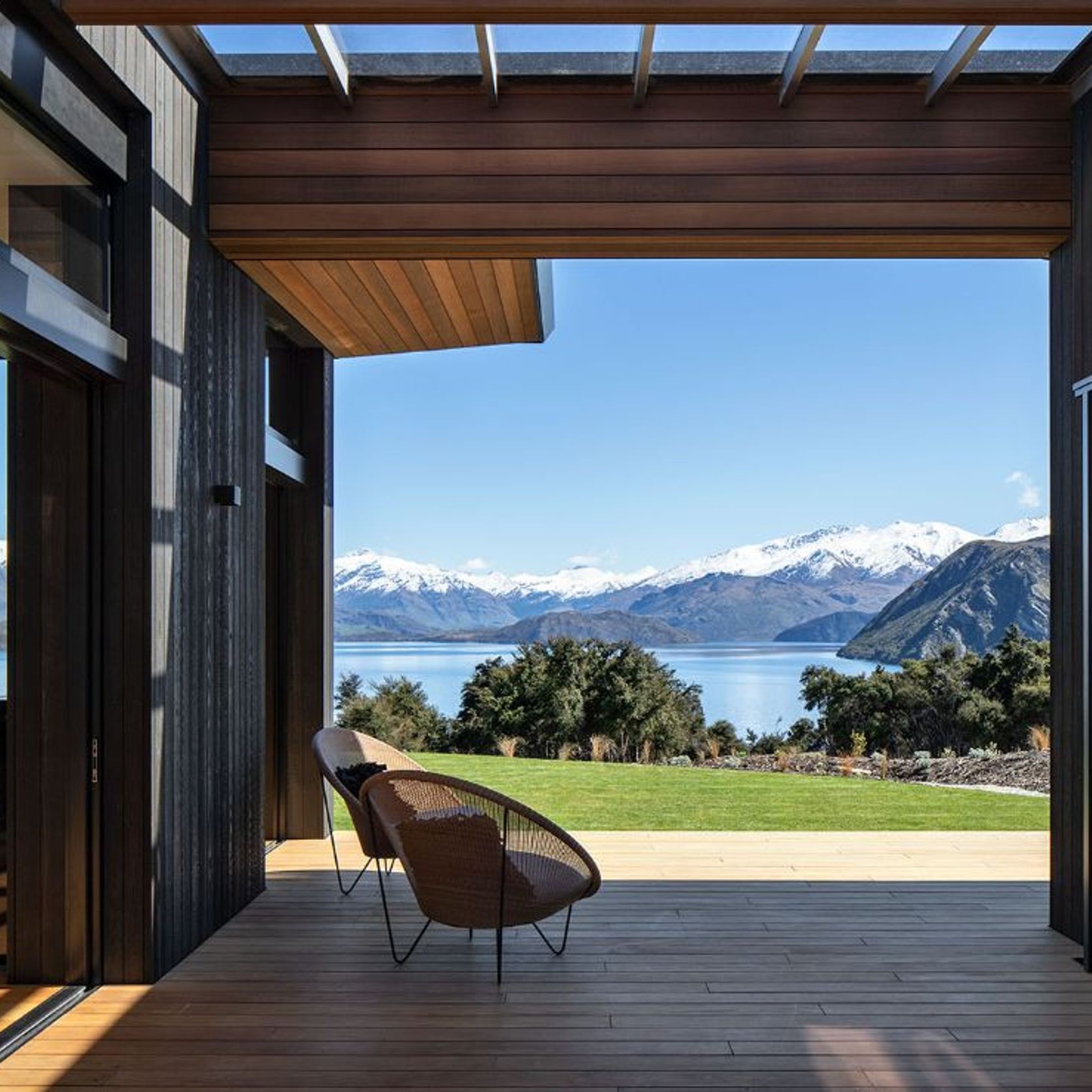 Vertical Shiplap Cedar Weatherboards gallery detail image