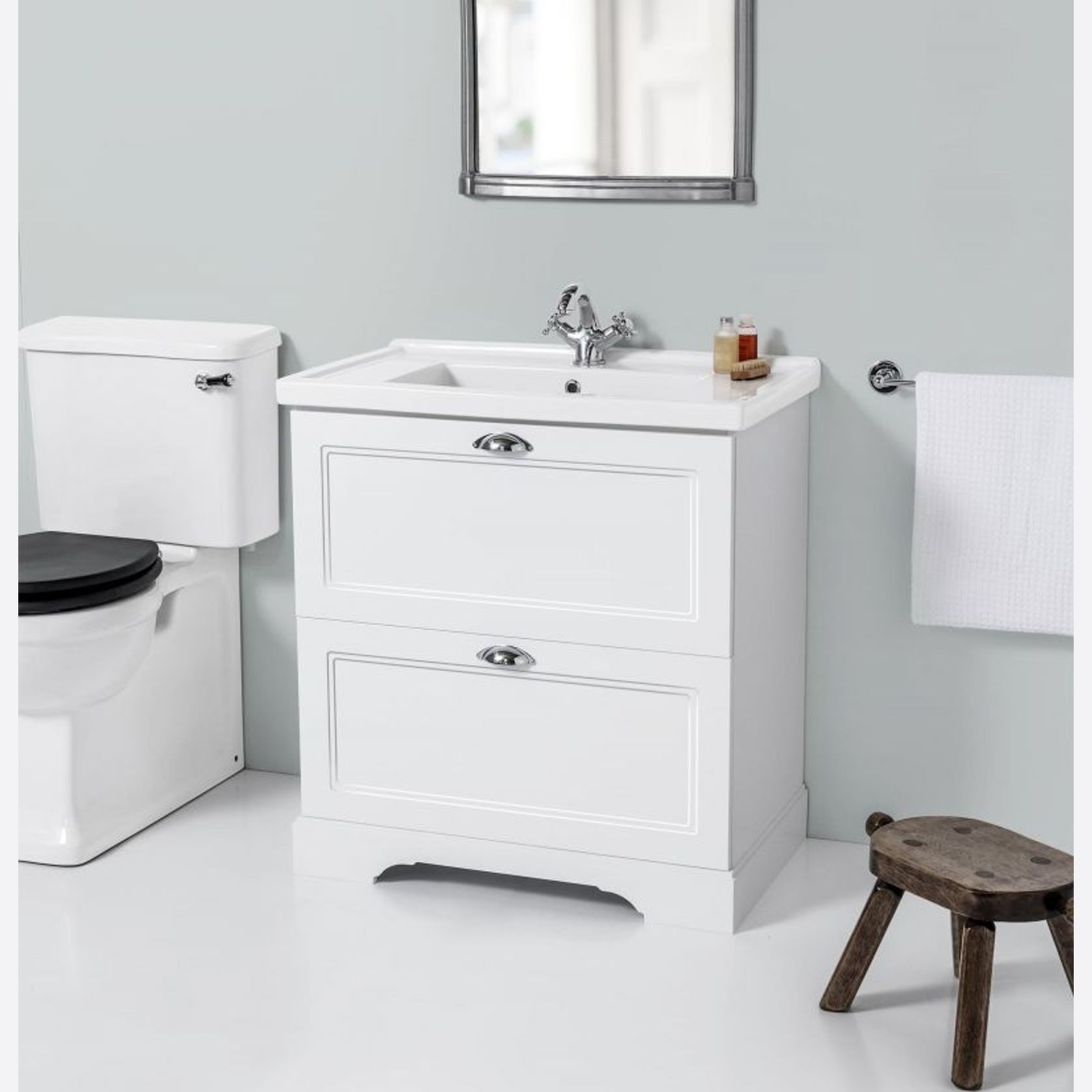 English Classic Floorstanding Vanity, 2 Drawers gallery detail image