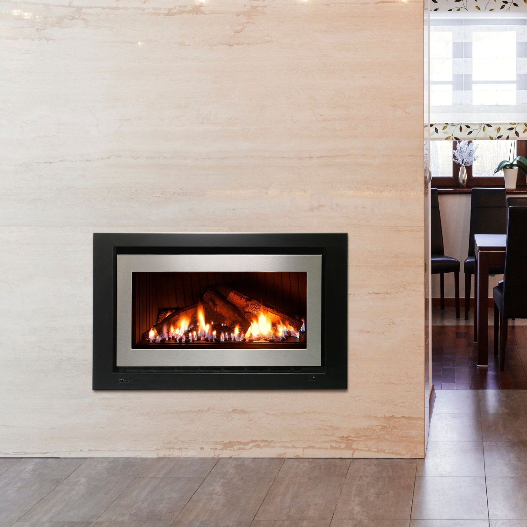 Rinnai Evolve 952 Inbuilt Gas Fireplace gallery detail image