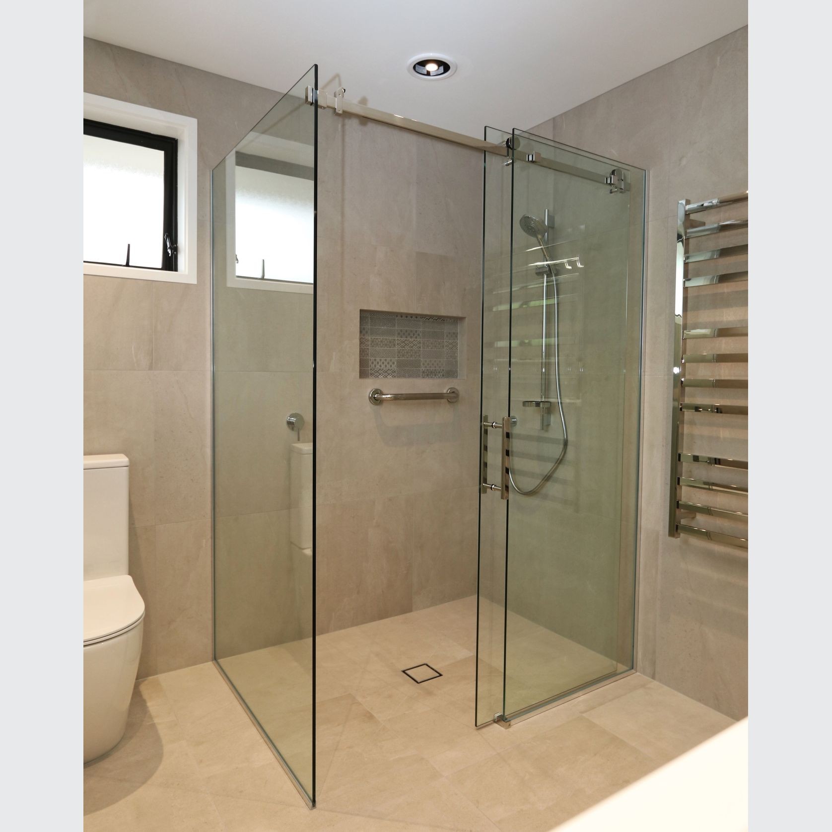 Elite Square Heated Towel Ladders gallery detail image