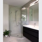 Custom Frameless Glass Showers gallery detail image