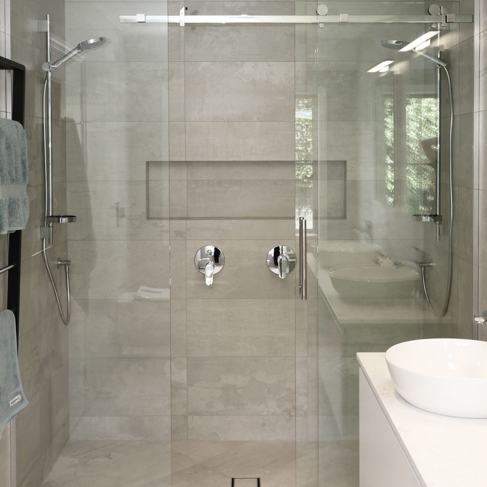 Custom Frameless Glass Showers gallery detail image