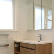 Code Round Single Bar Heated Towel Rail gallery detail image