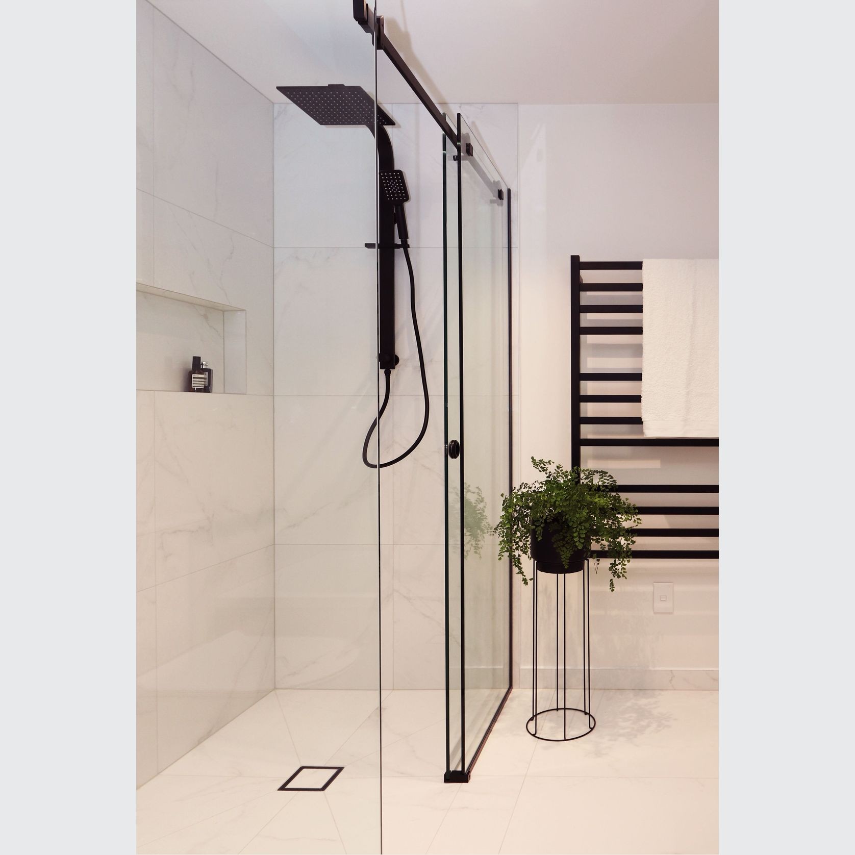 Elite Square Heated Towel Ladders gallery detail image