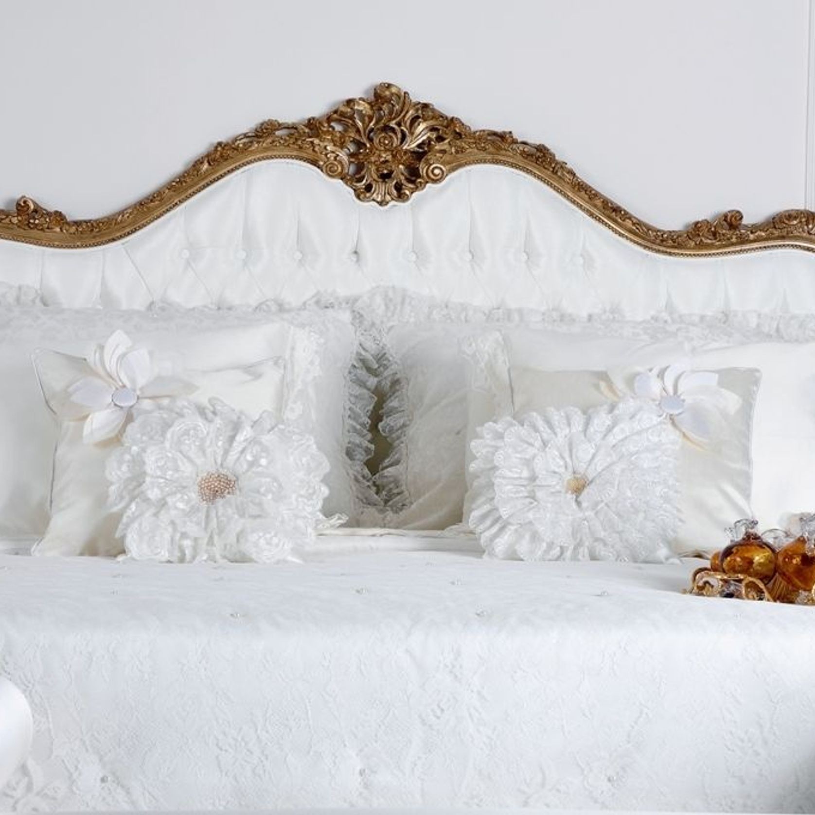 Julyet Bed gallery detail image