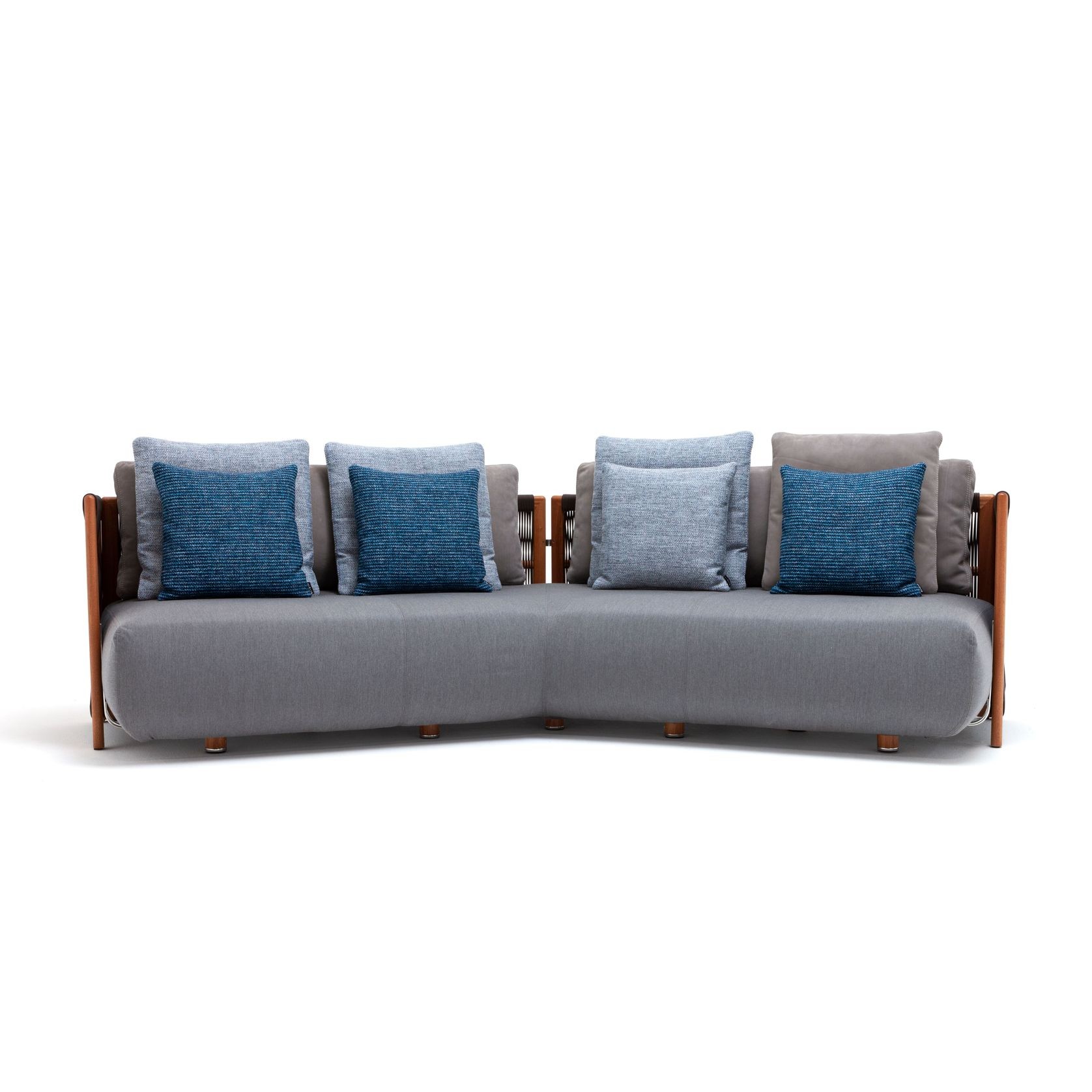 Levante Sofa by Exteta gallery detail image