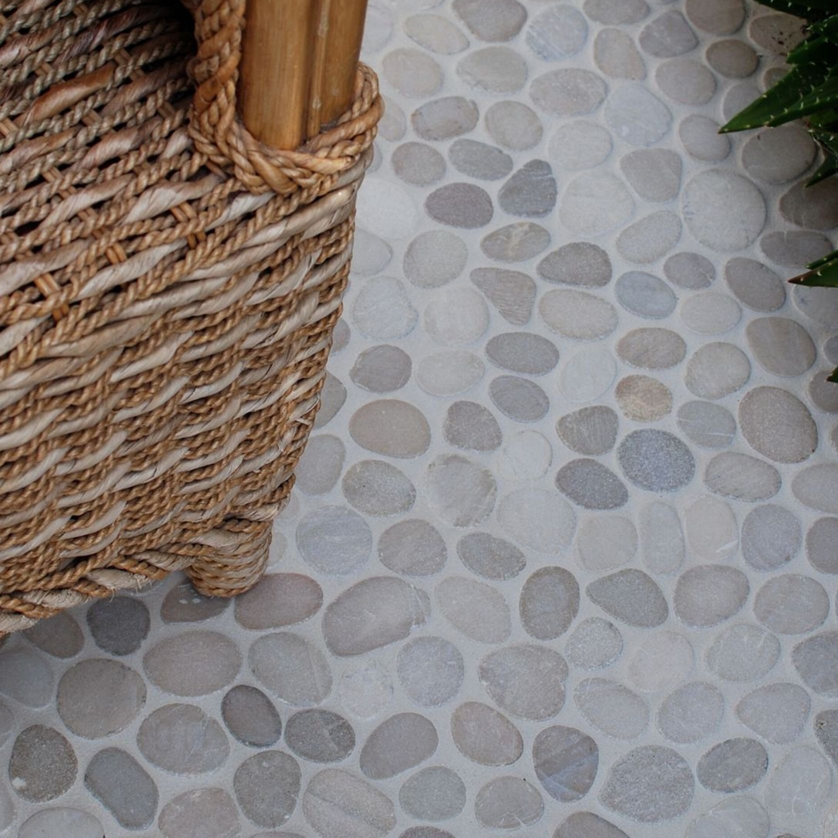 Level Pebble Tile gallery detail image