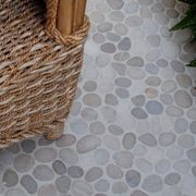 Level Pebble Tile gallery detail image