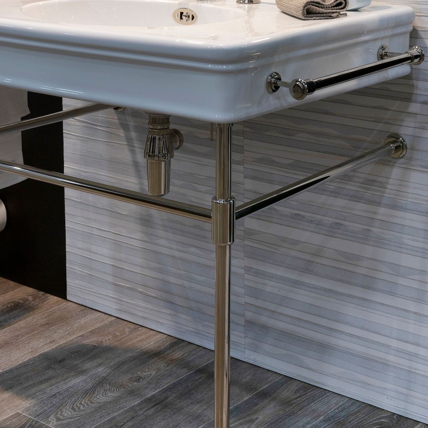 Lonsdale 860mm Basin on Metal Basin Stand gallery detail image