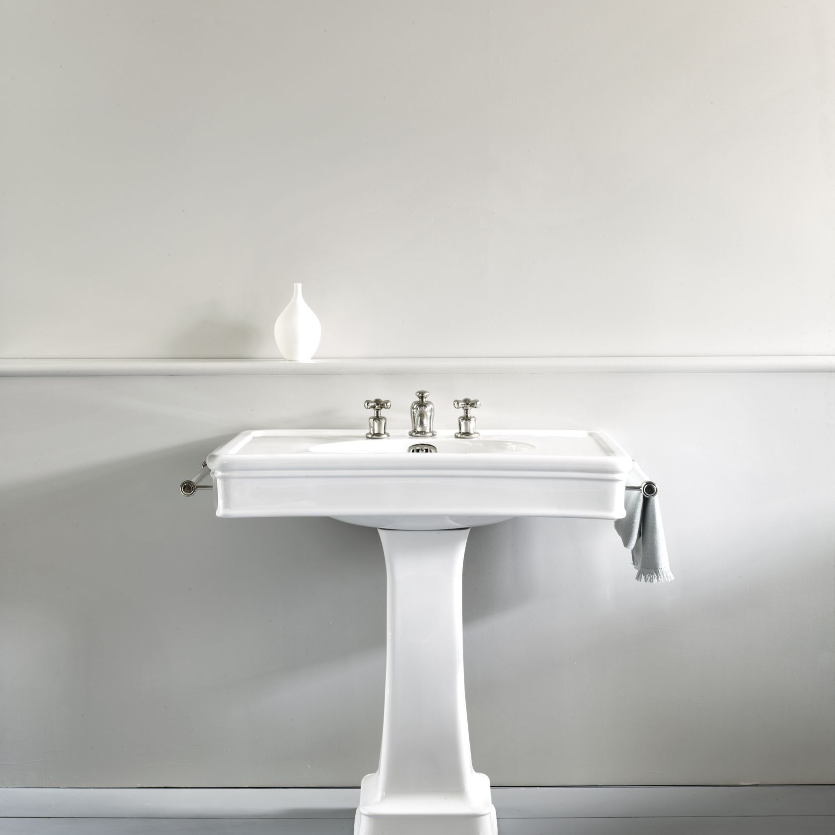 Lonsdale 860mm Basin on Metal Basin Stand gallery detail image