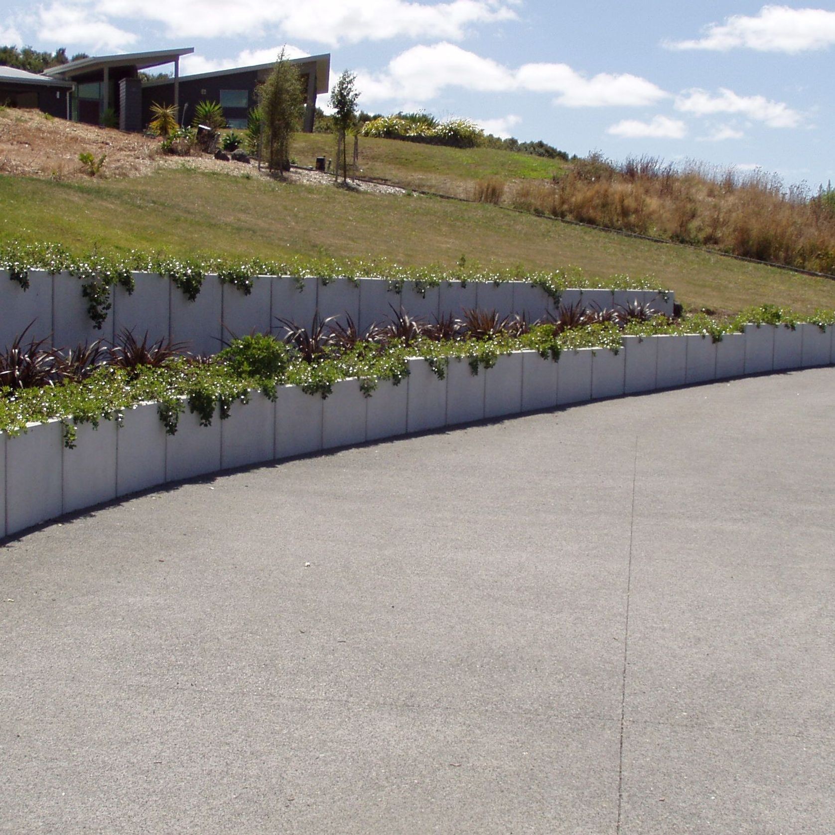 Lusit® Retaining Wall System gallery detail image