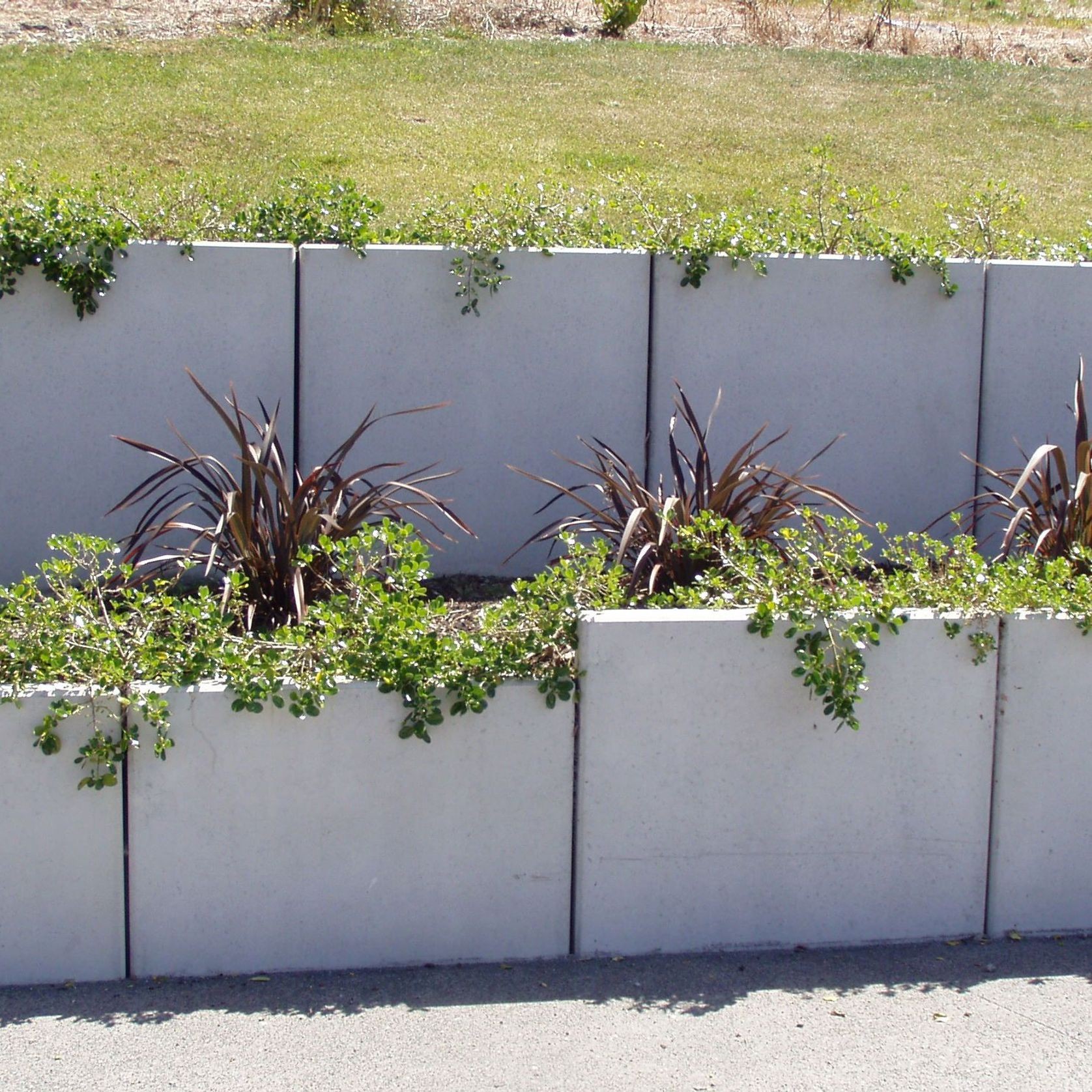 Lusit® Retaining Wall System gallery detail image