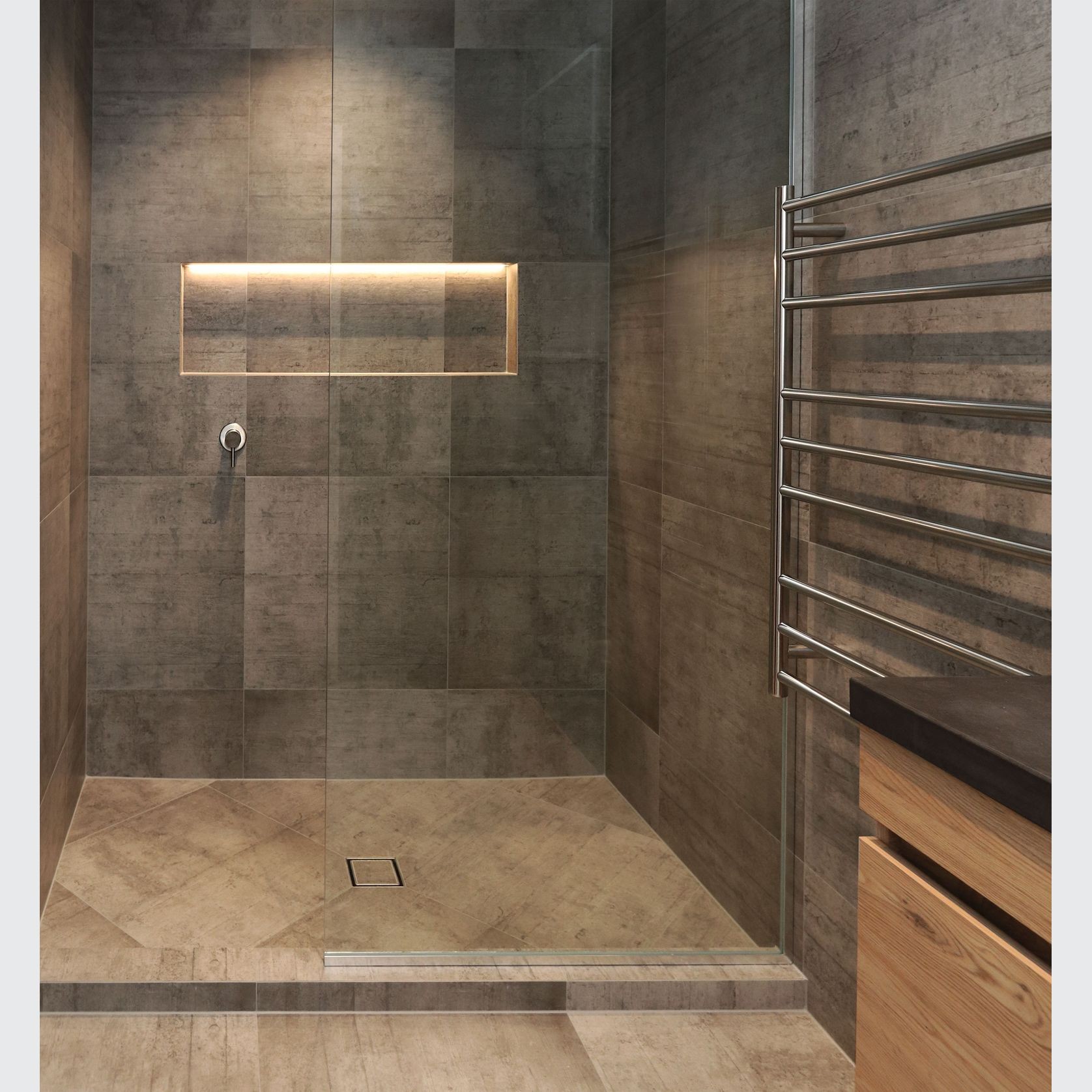 Custom Frameless Glass Showers gallery detail image