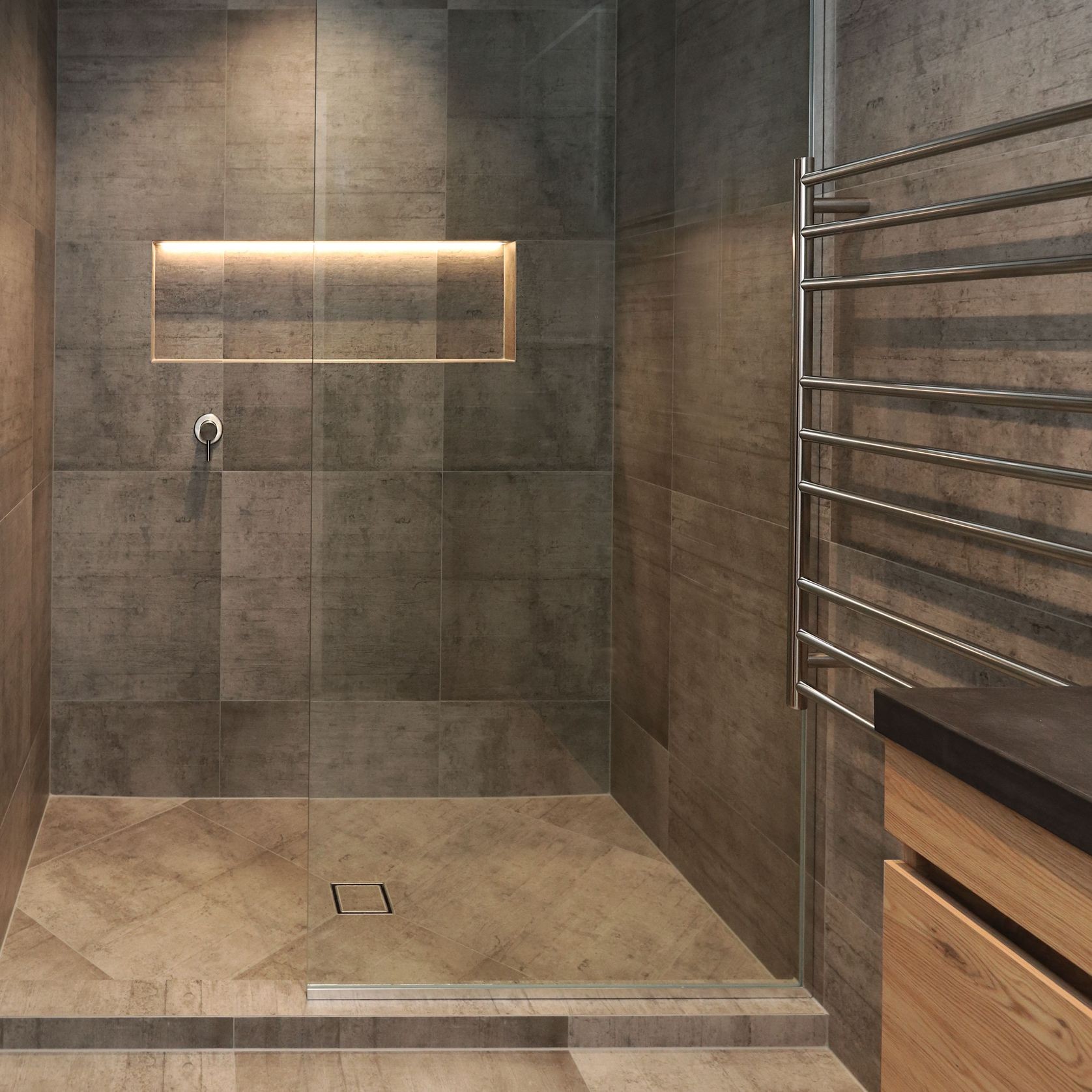 Custom Frameless Glass Showers gallery detail image