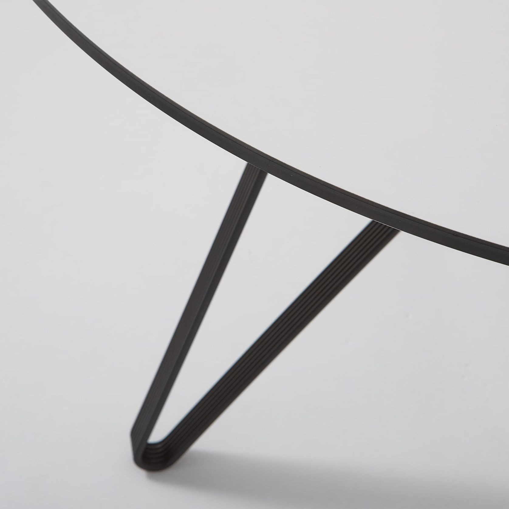Monarch Round Table gallery detail image