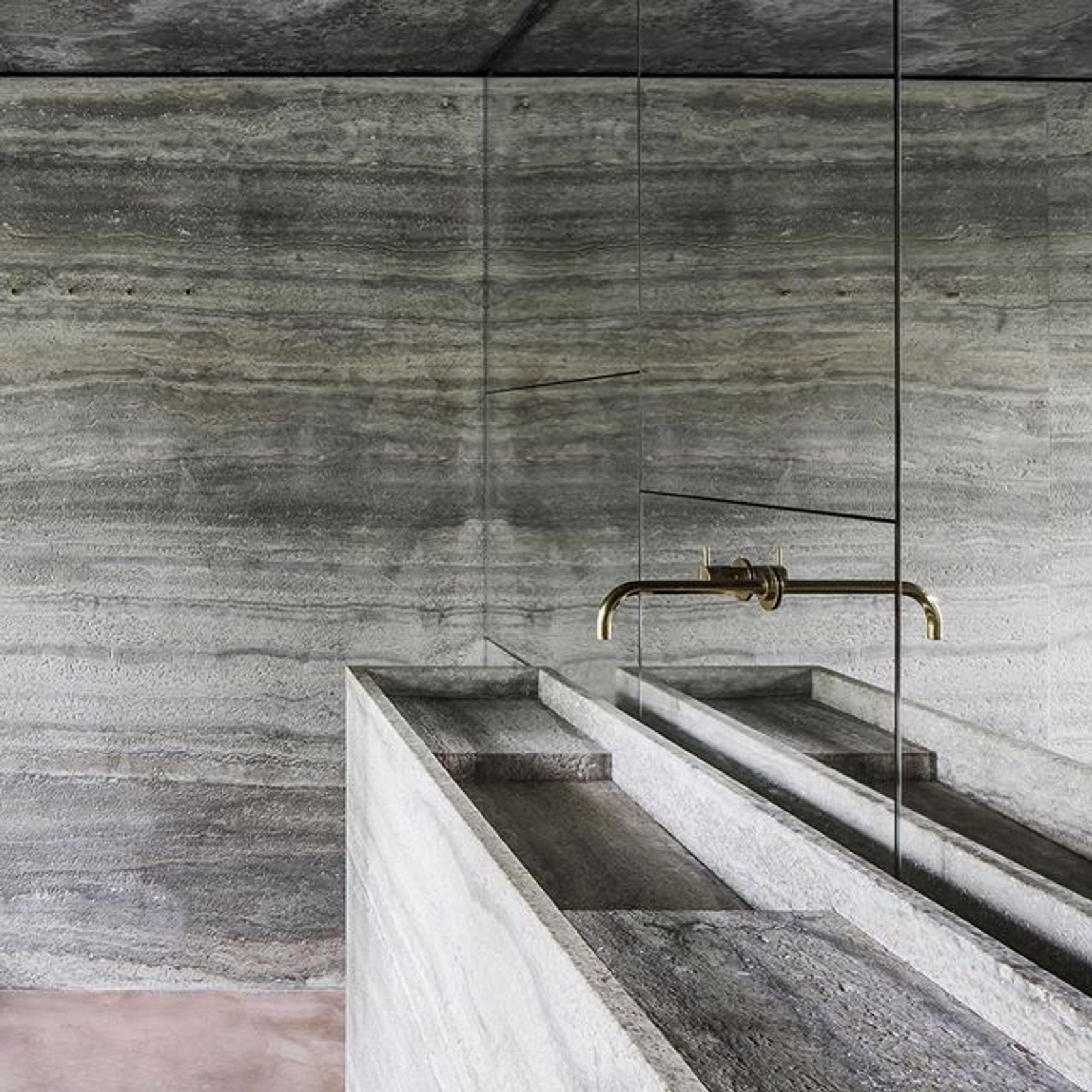 Muzillac Veine Travertine gallery detail image